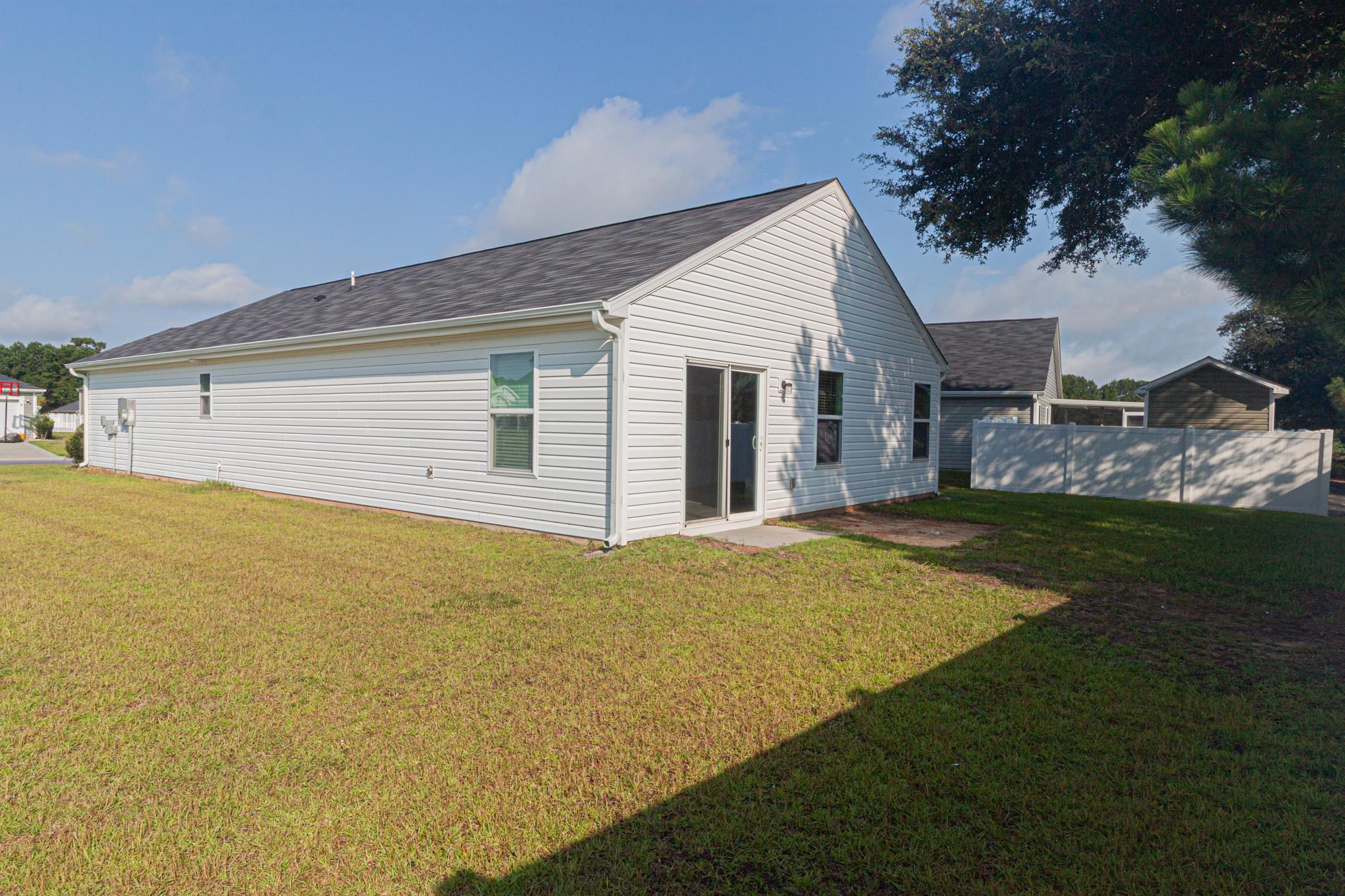 166 Foxford Dr. Property Photo 14
