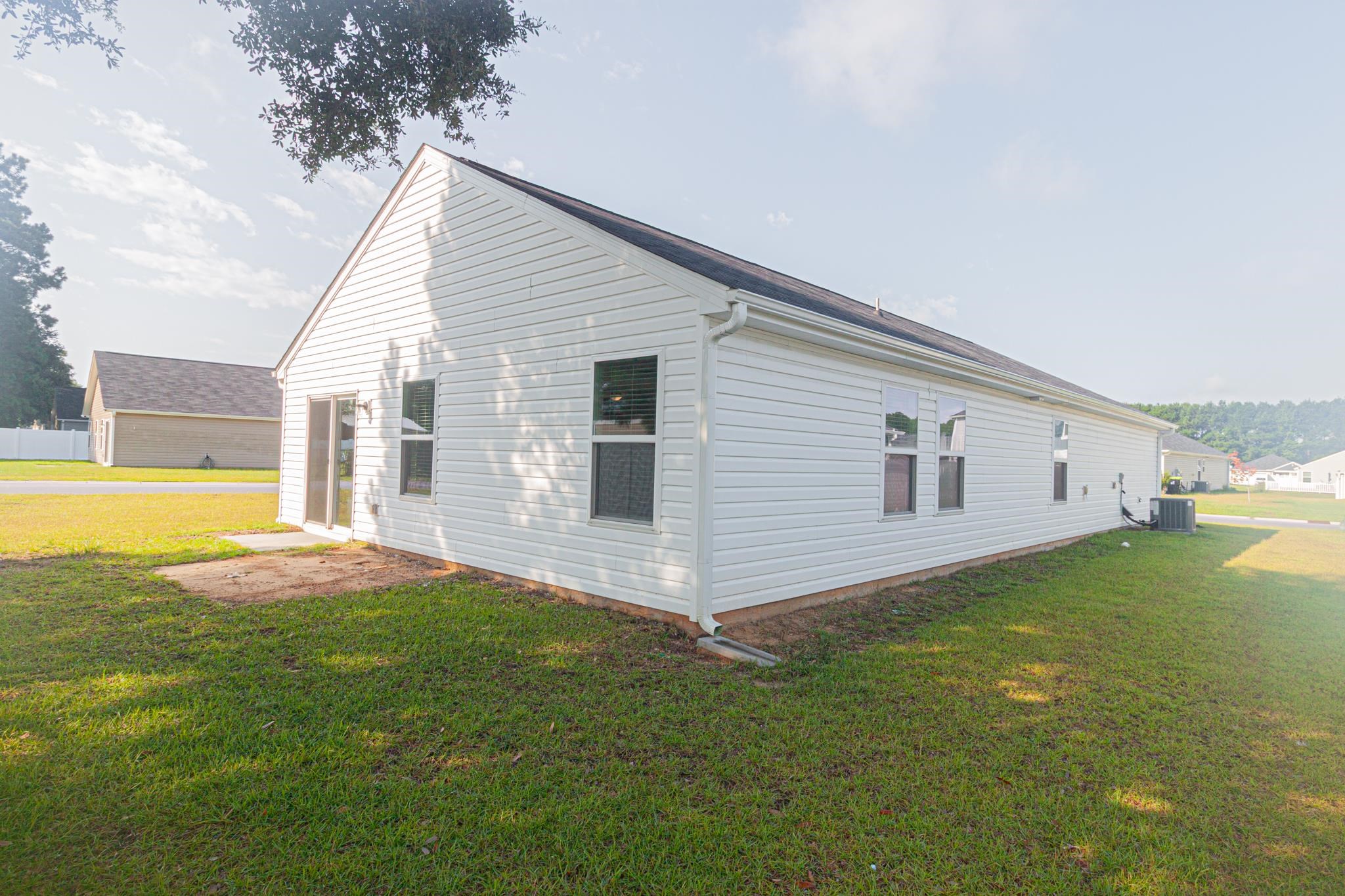 166 Foxford Dr. Property Photo 15