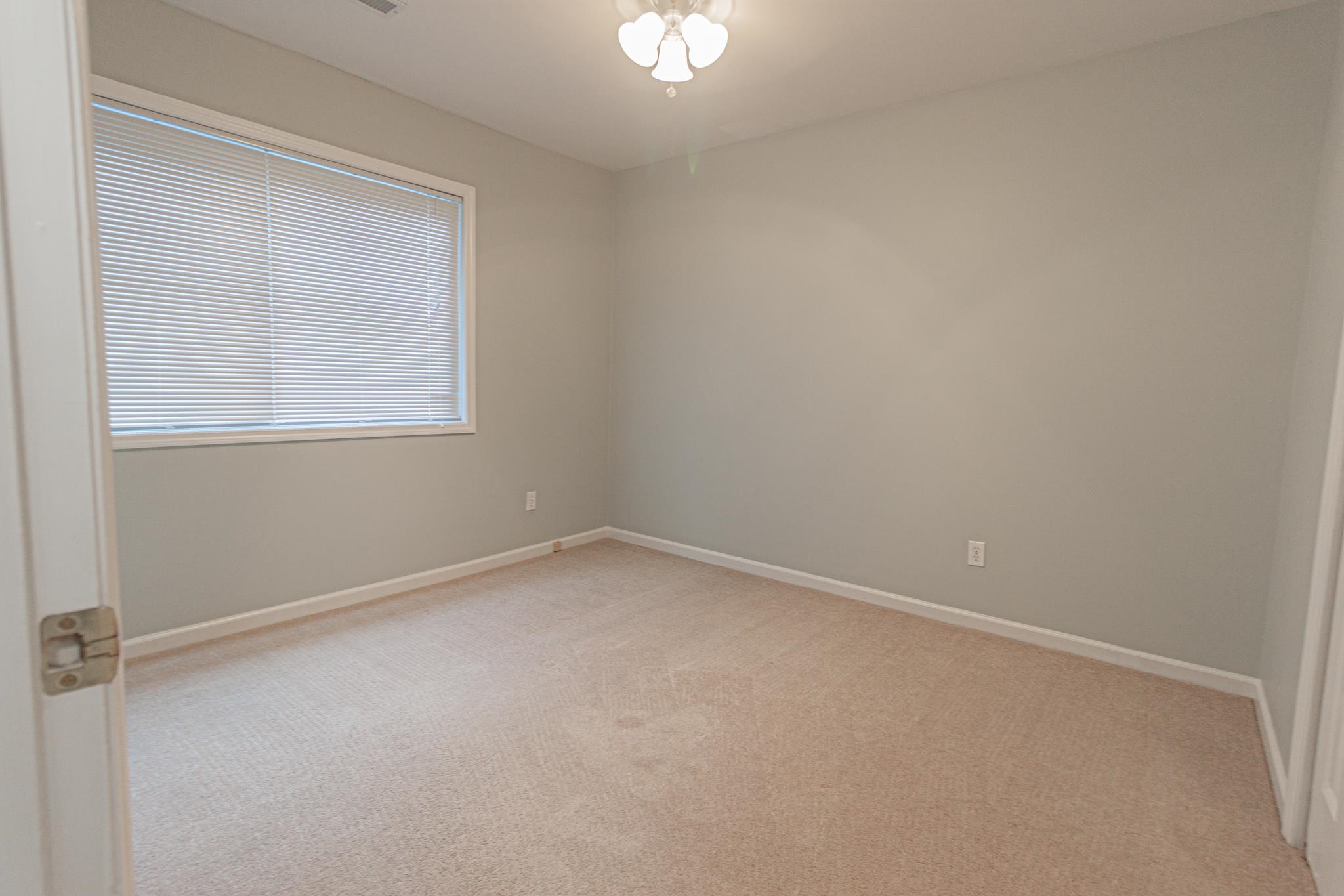 33 Shadow Moss Pl. Property Photo 27