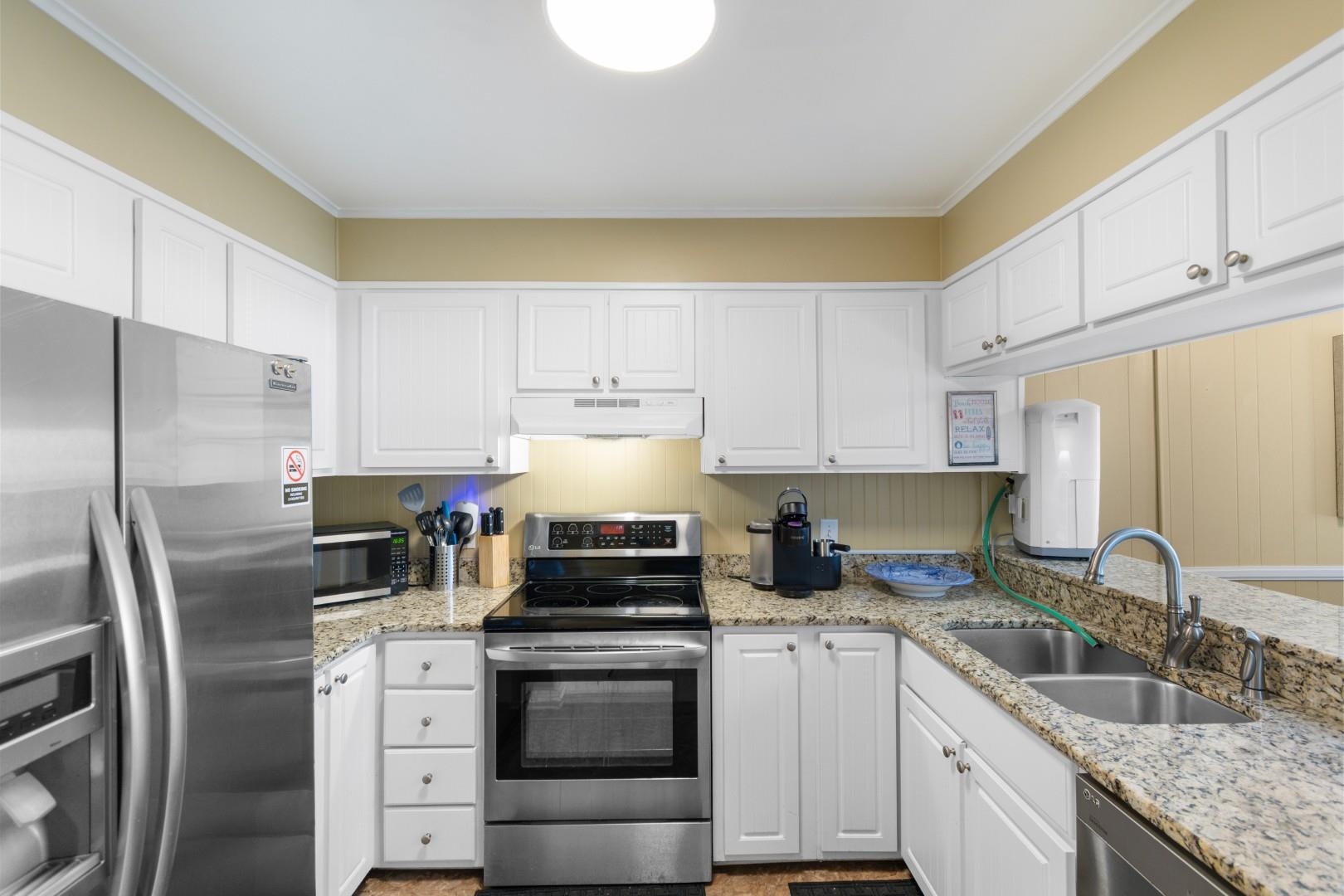 3701 S Ocean Blvd. Property Photo 5