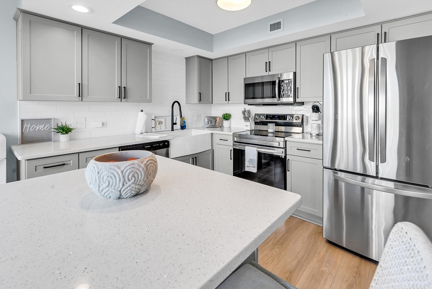 8560 Queensway Blvd. Property Photo 18