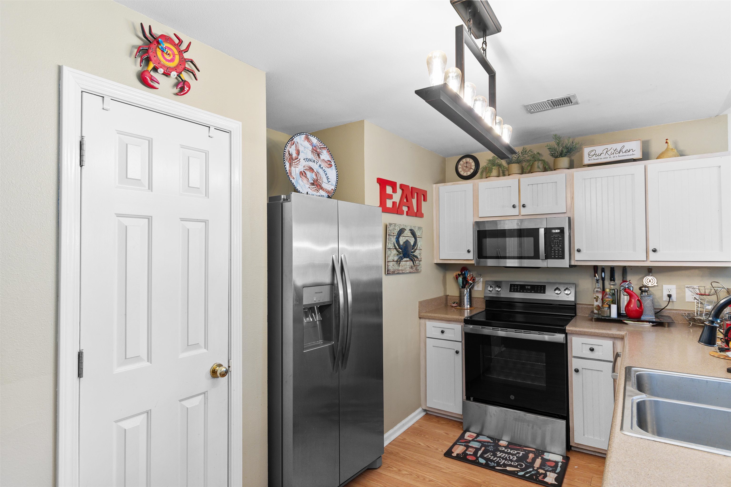 1274 River Oaks Dr. Property Photo 4