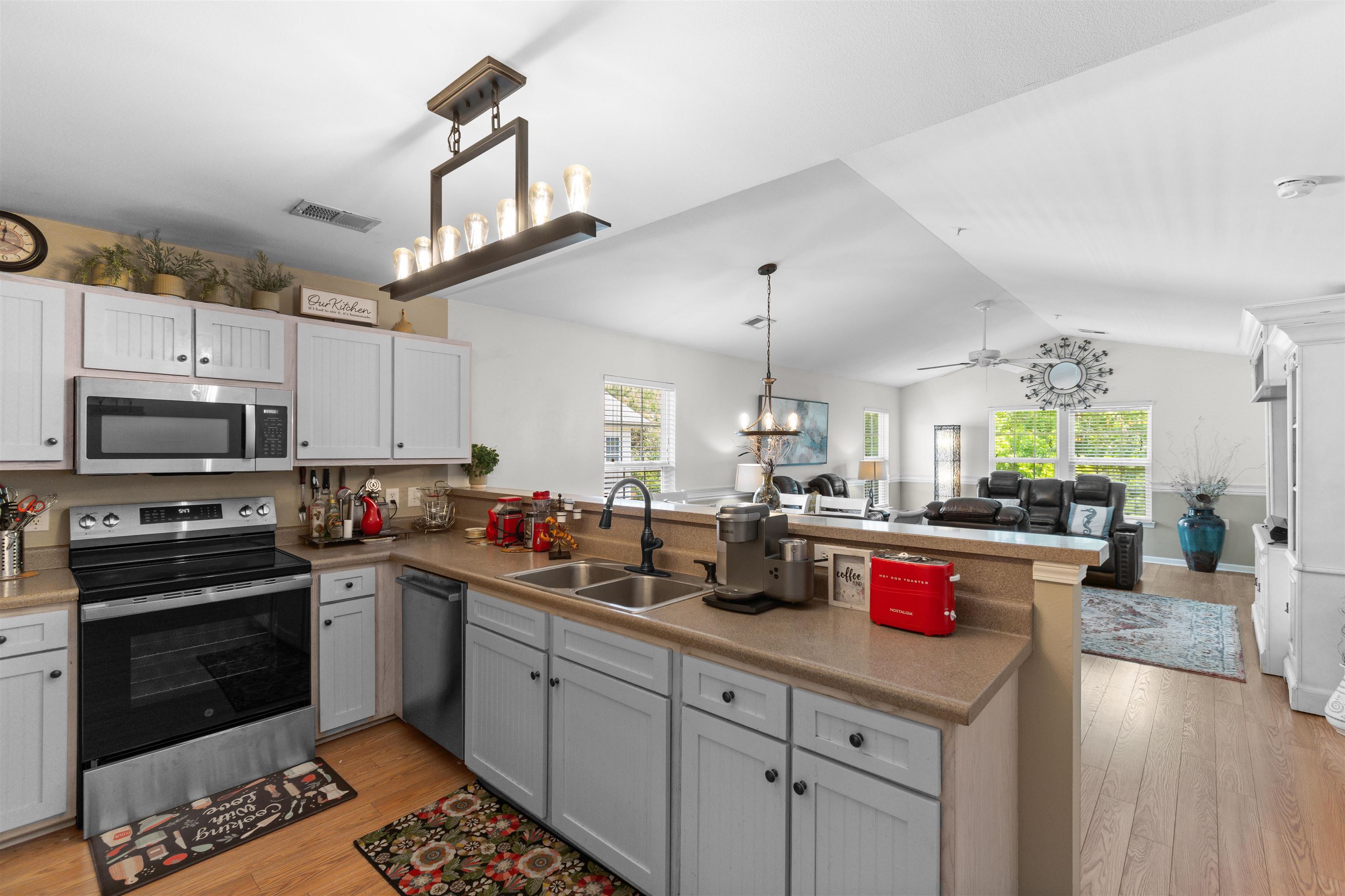 1274 River Oaks Dr. Property Photo 5