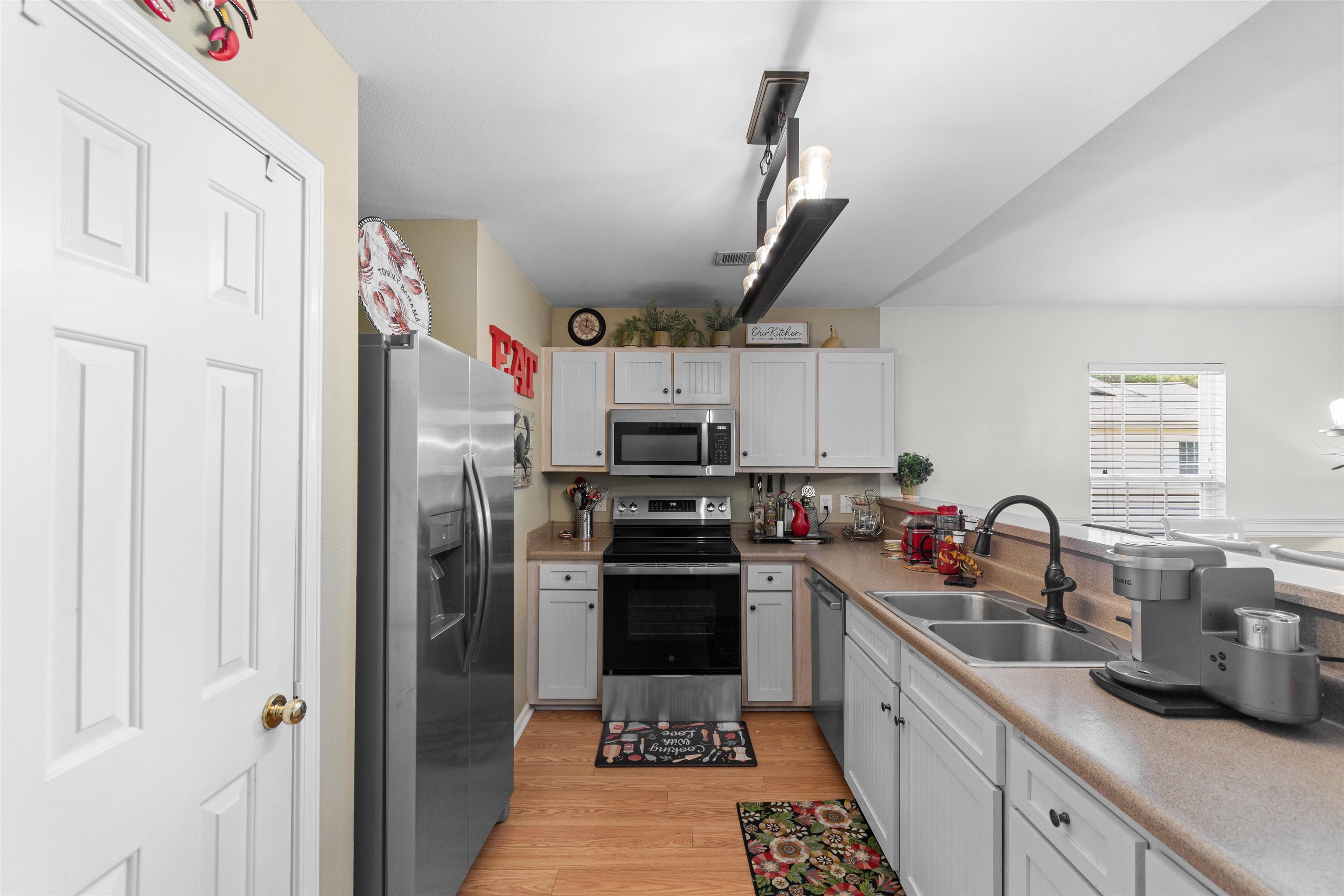 1274 River Oaks Dr. Property Photo 6