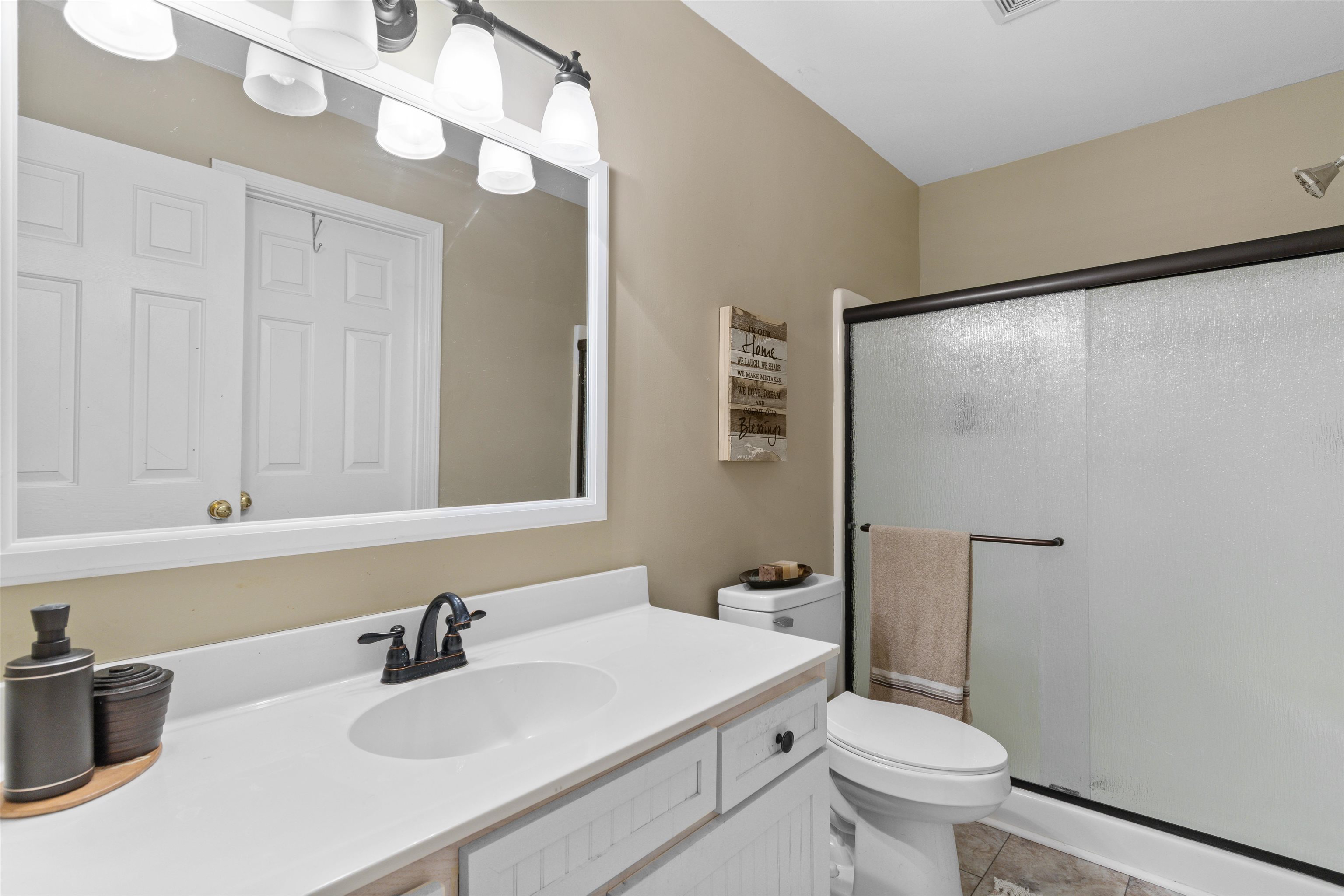 1274 River Oaks Dr. Property Photo 16