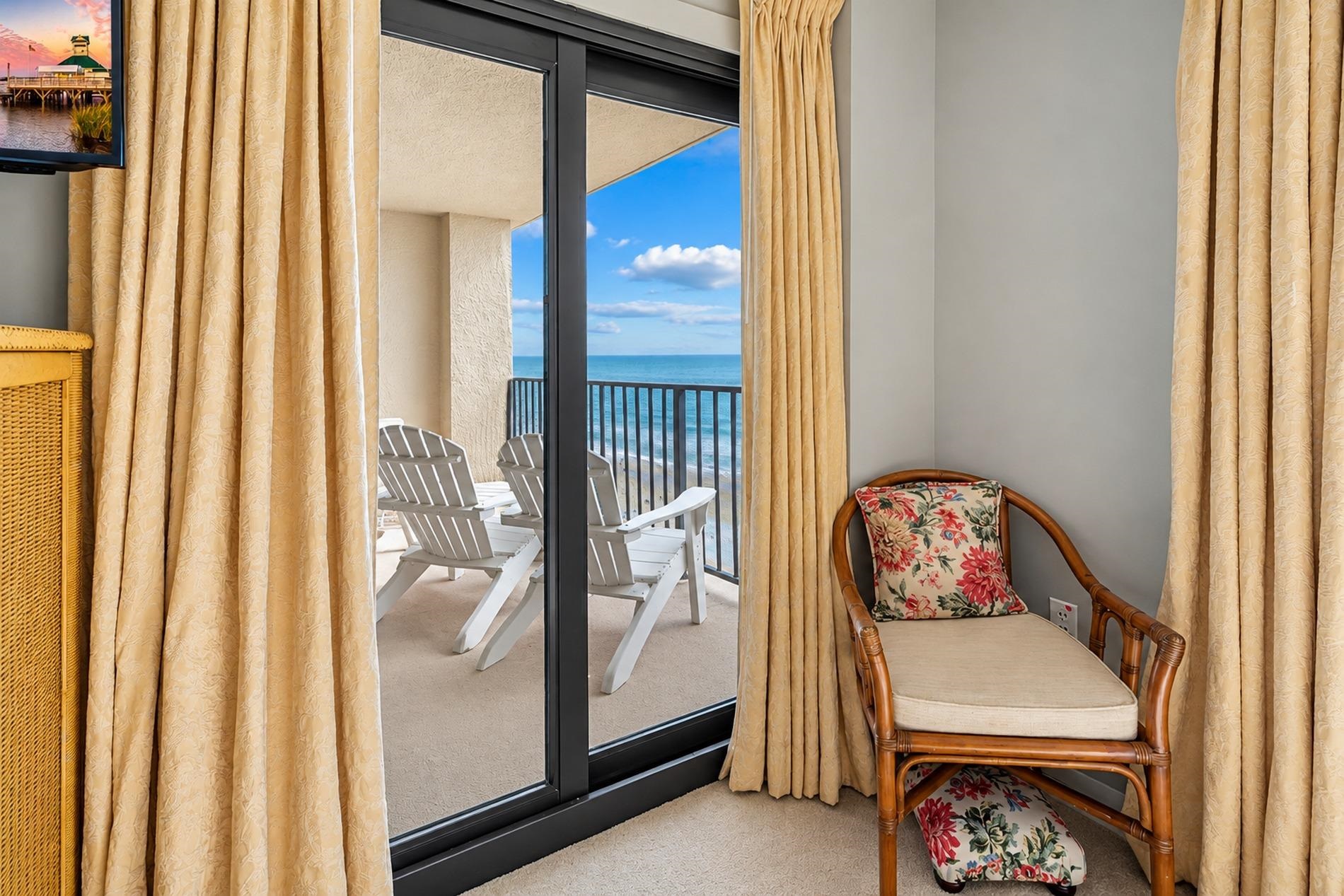 10200 Beach Club Dr. Property Photo 23