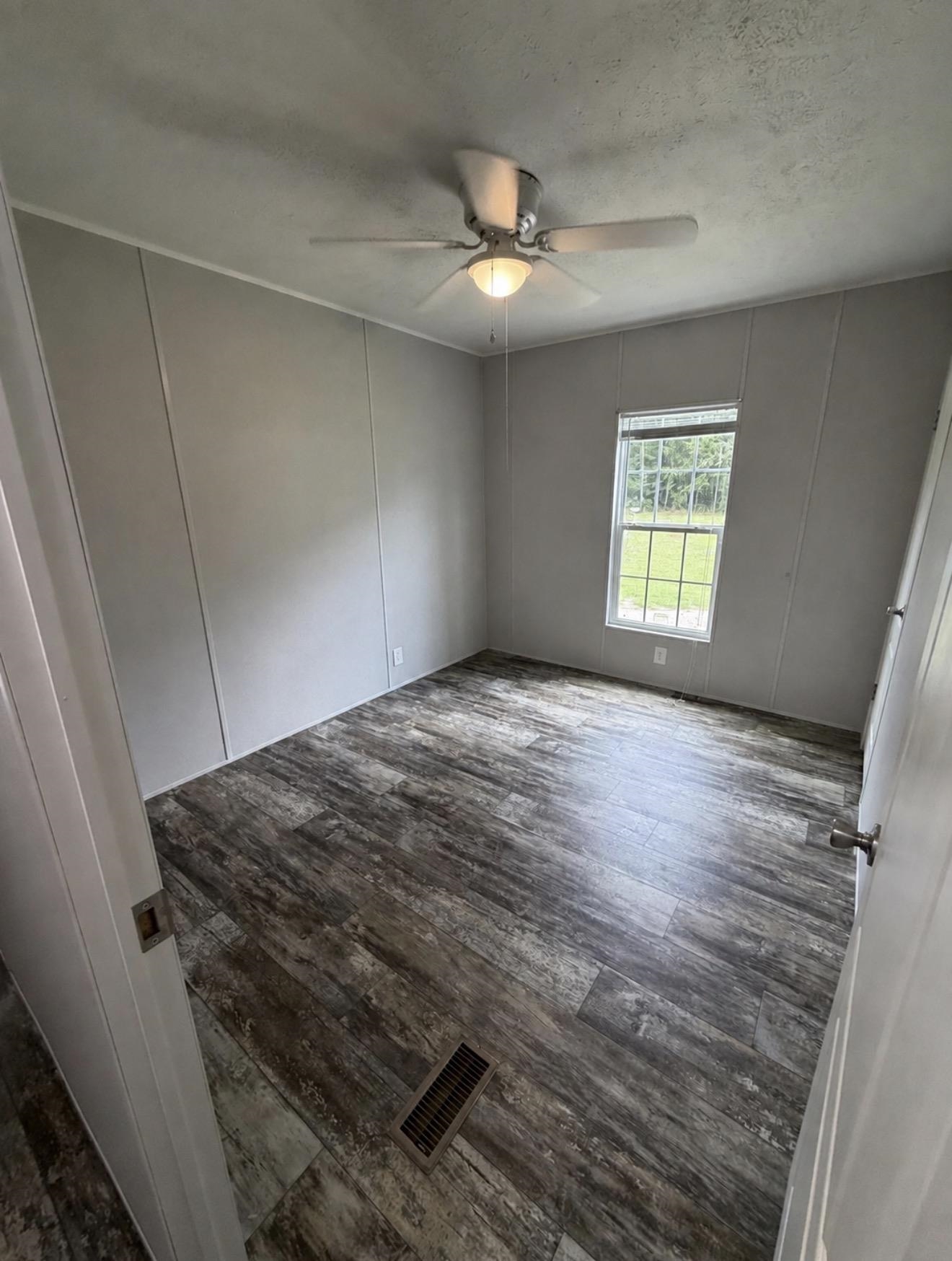 4224 Horse Pen Bay Rd. Property Photo 12