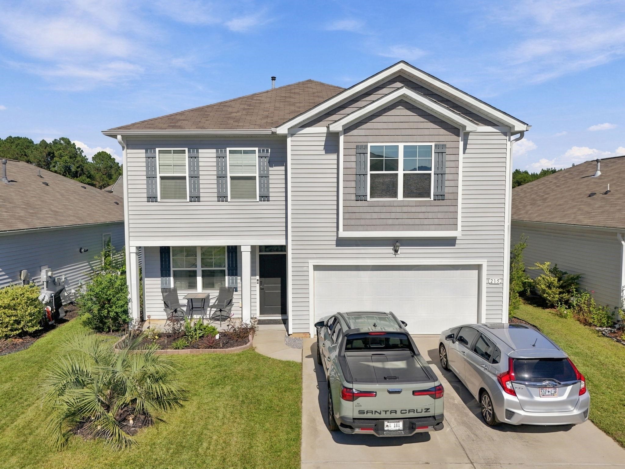 215 Pin Oak Dr. Property Photo 1