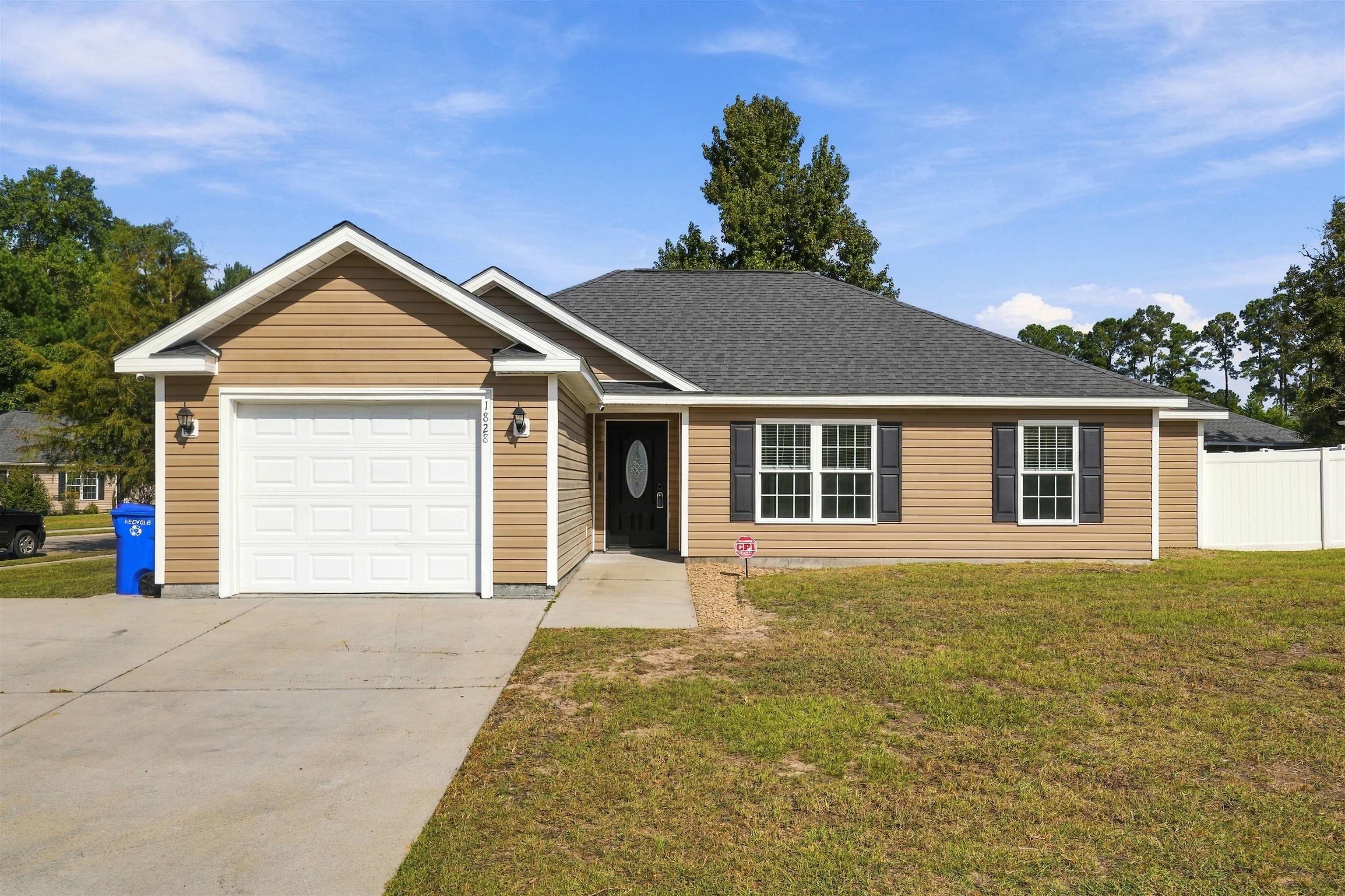 1828 Ambridge Dr. Property Photo 1