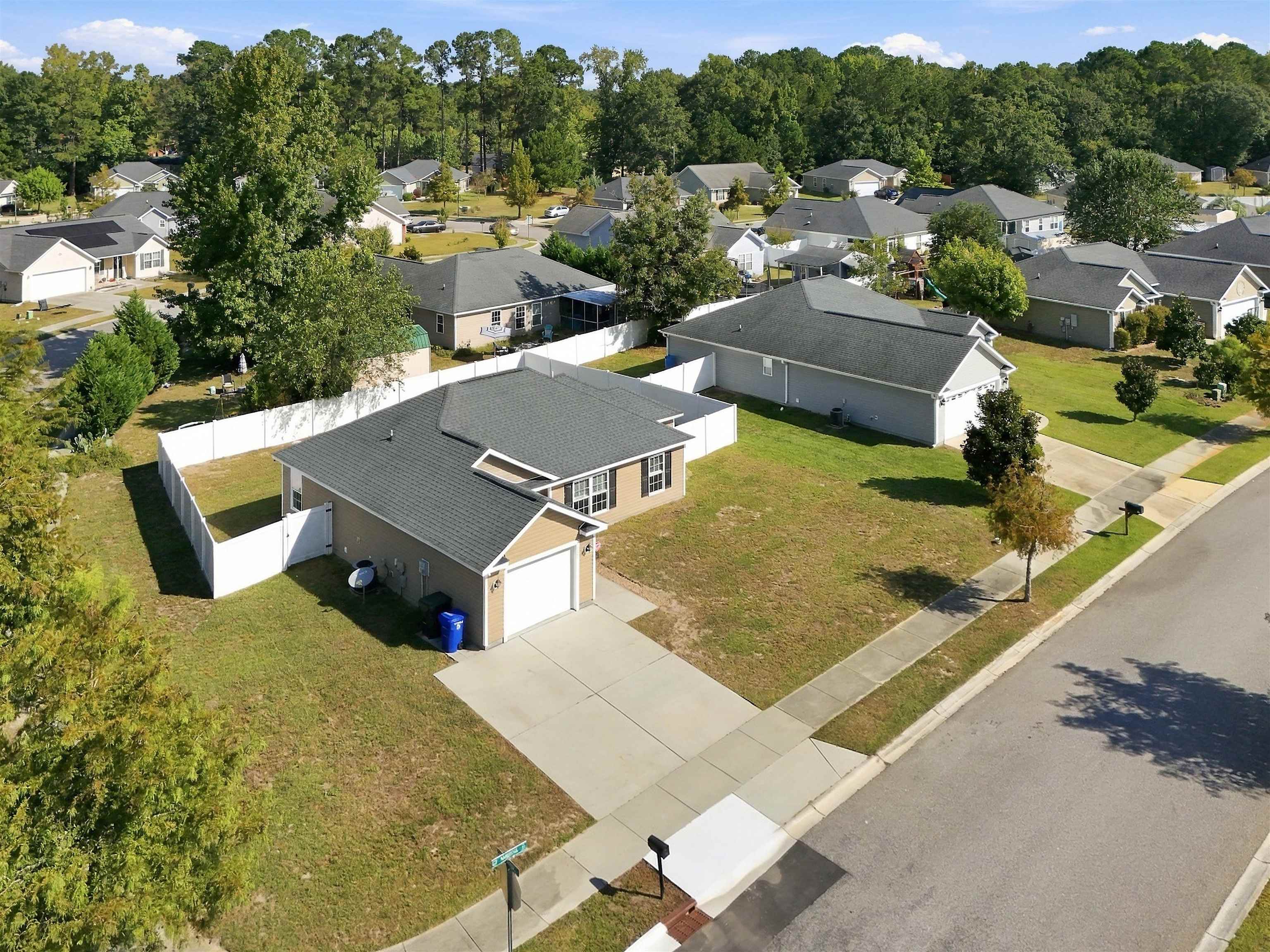 1828 Ambridge Dr. Property Photo 5