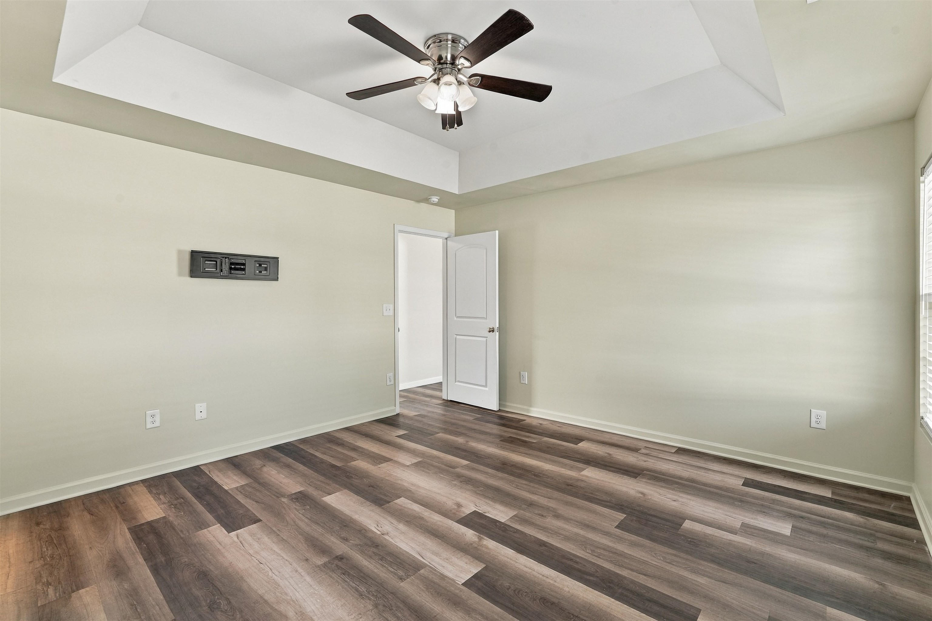 1828 Ambridge Dr. Property Photo 12