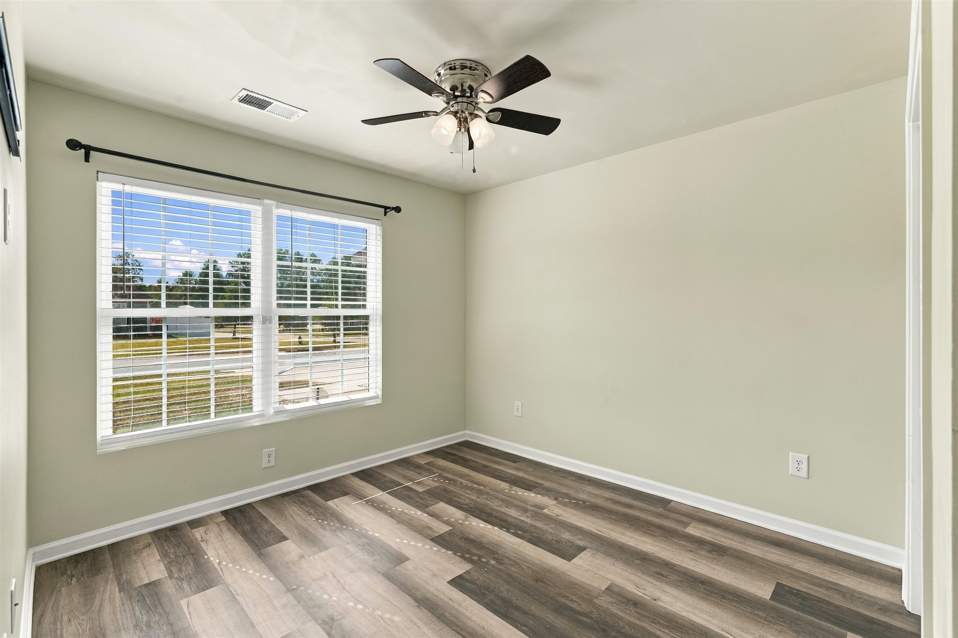 1828 Ambridge Dr. Property Photo 19