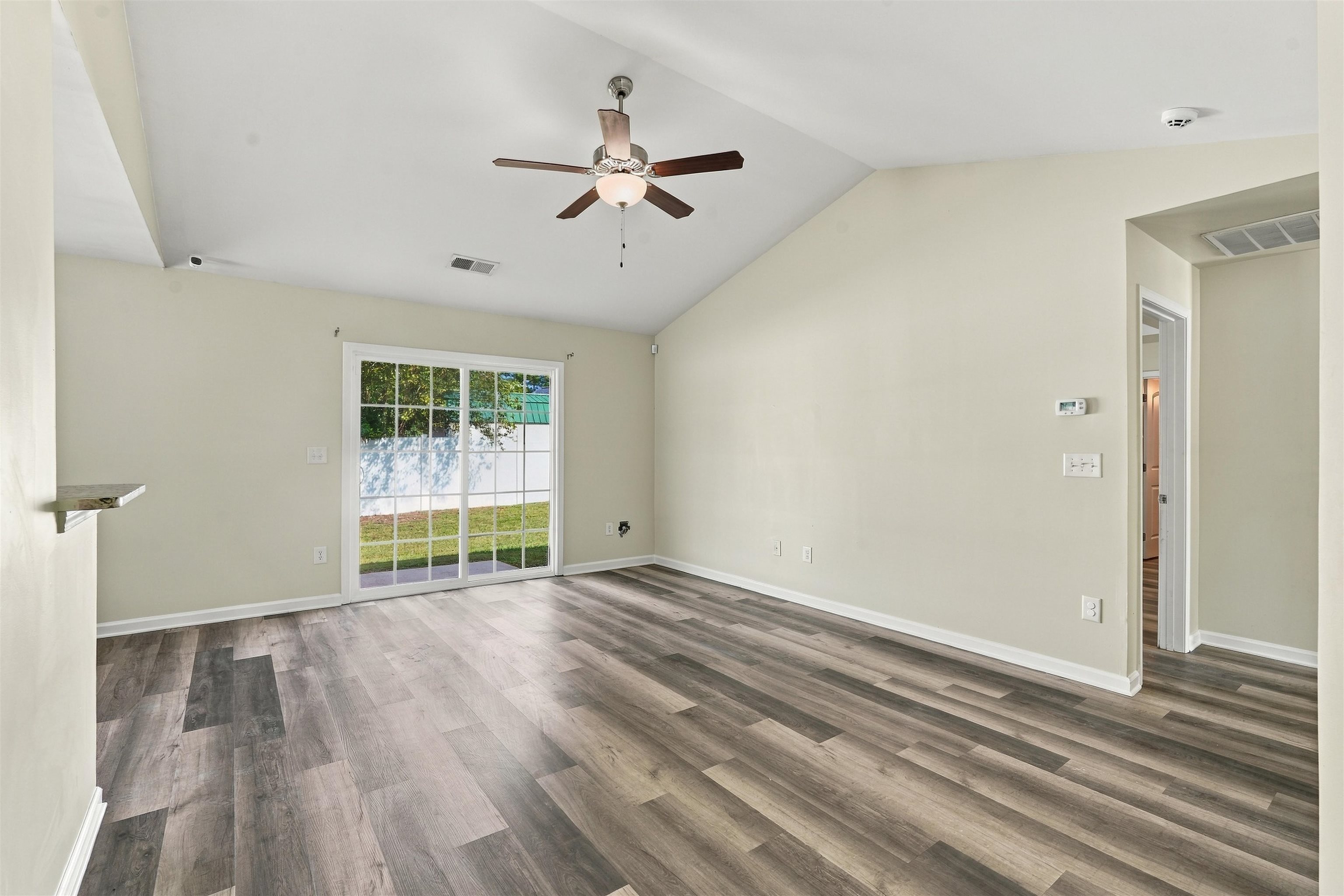 1828 Ambridge Dr. Property Photo 24