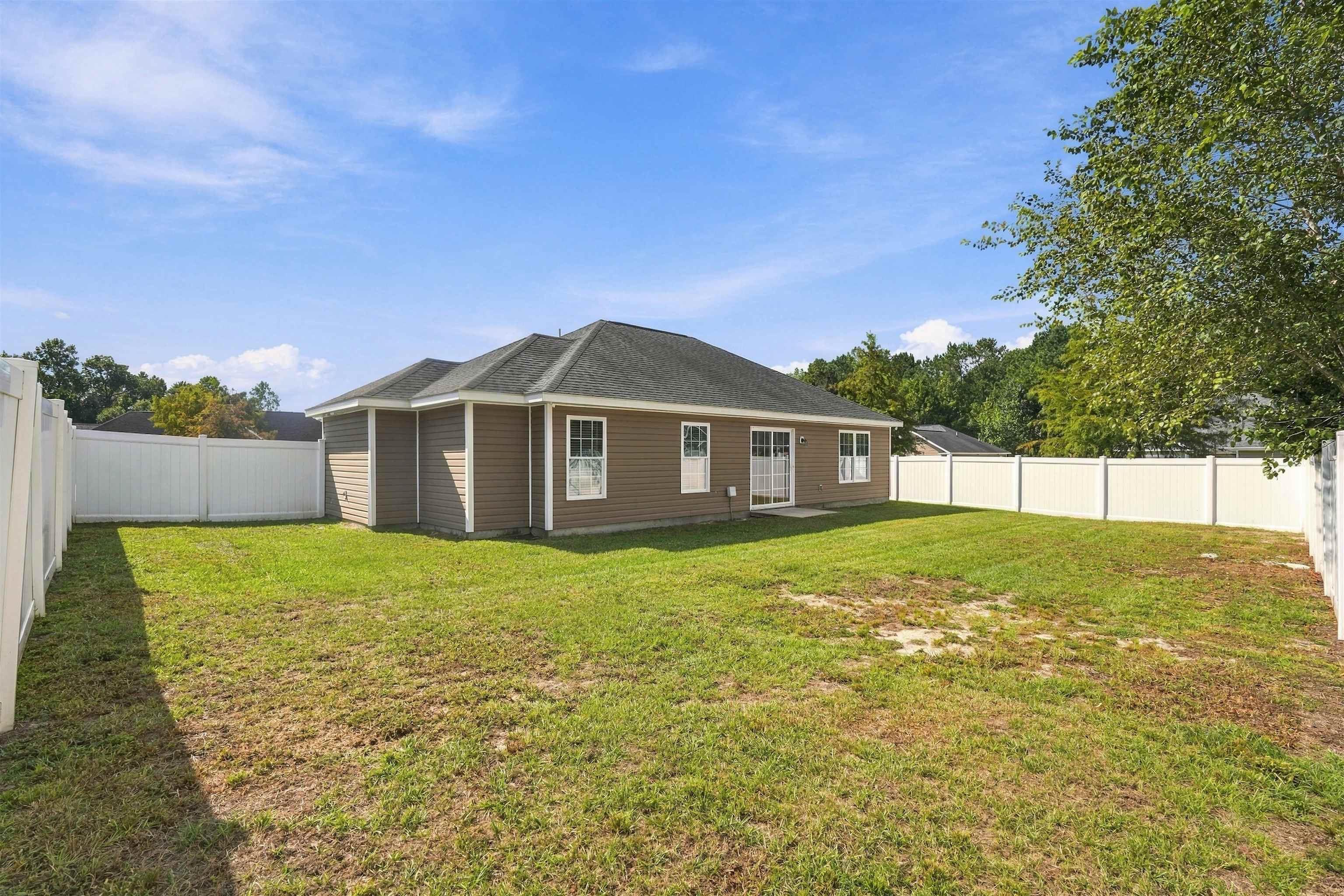 1828 Ambridge Dr. Property Photo 34