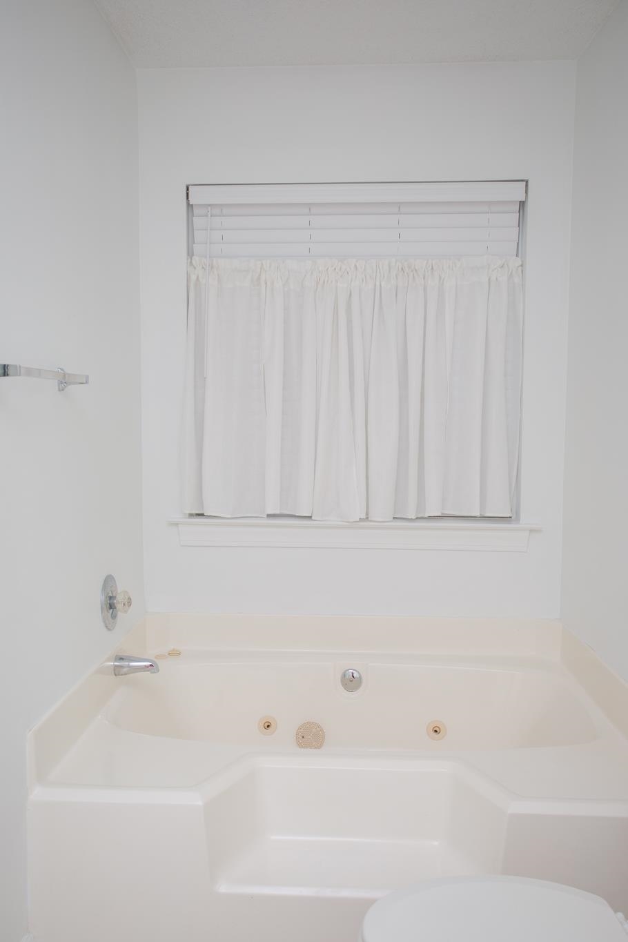 4384 Daphne Ln. Property Photo 23