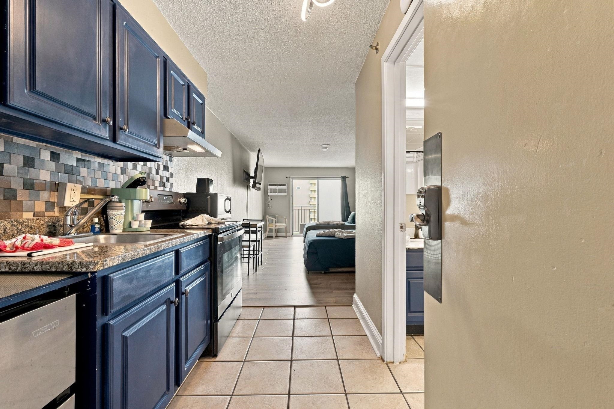 1207 S Ocean Blvd. Property Photo 3