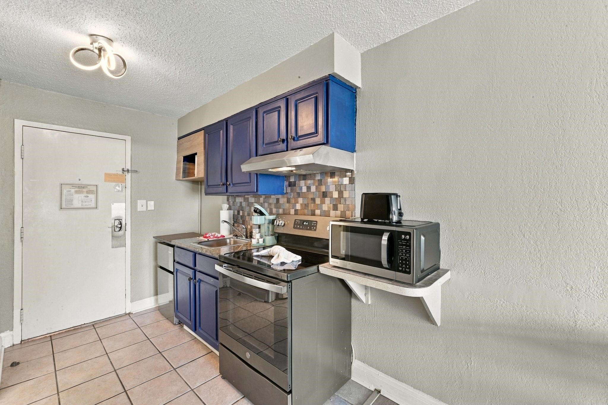 1207 S Ocean Blvd. Property Photo 6