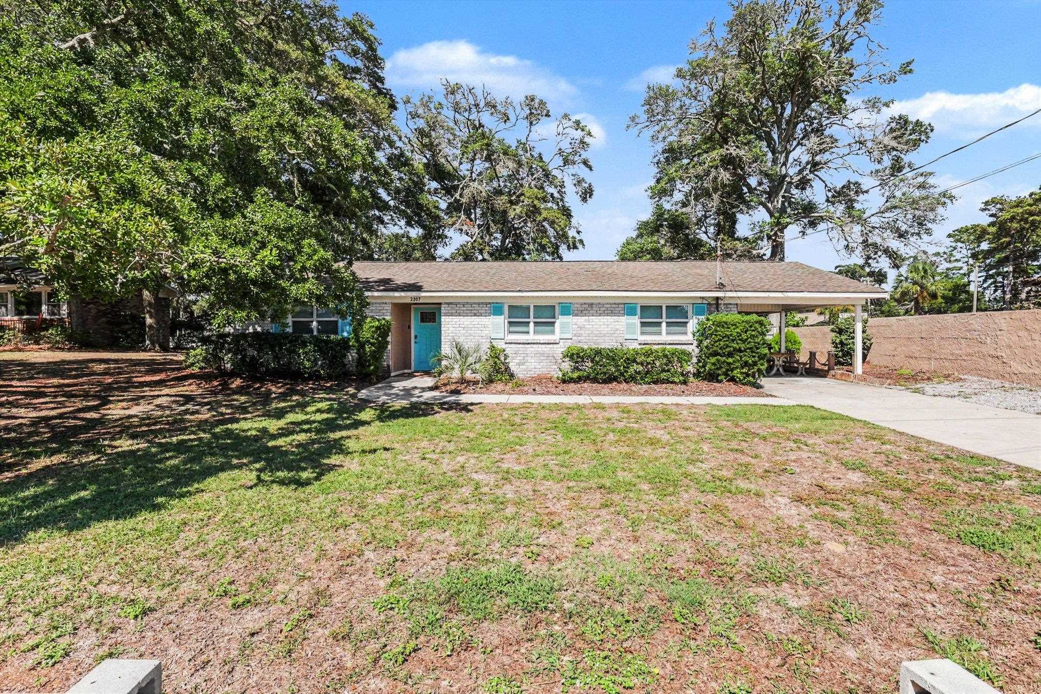 2307 Curley St. Property Photo 2