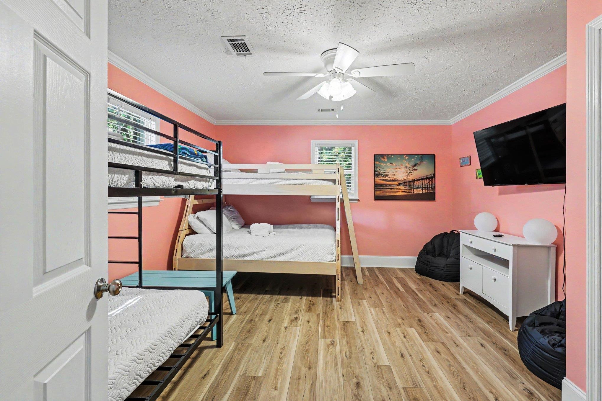 2307 Curley St. Property Photo 19