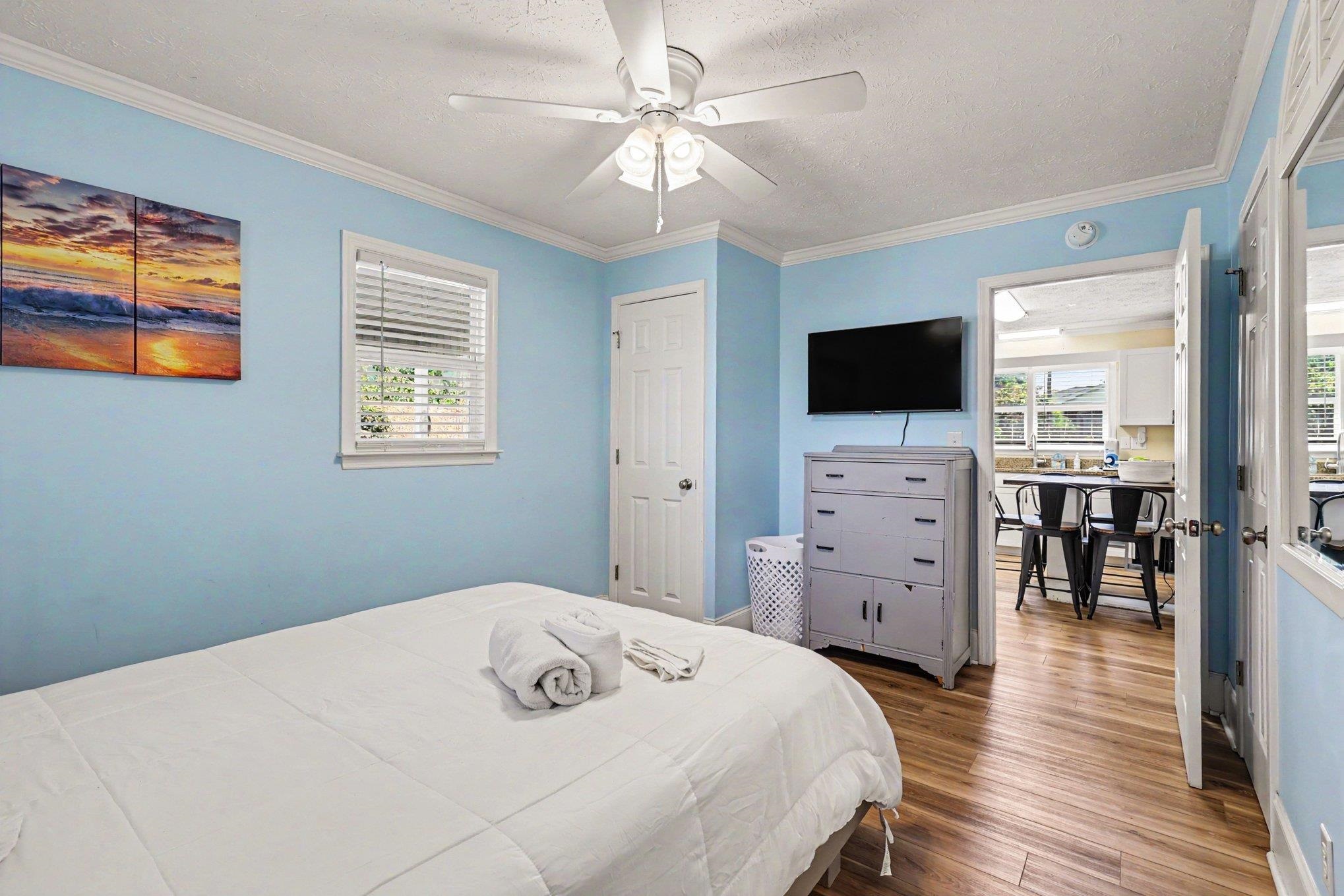 2307 Curley St. Property Photo 23