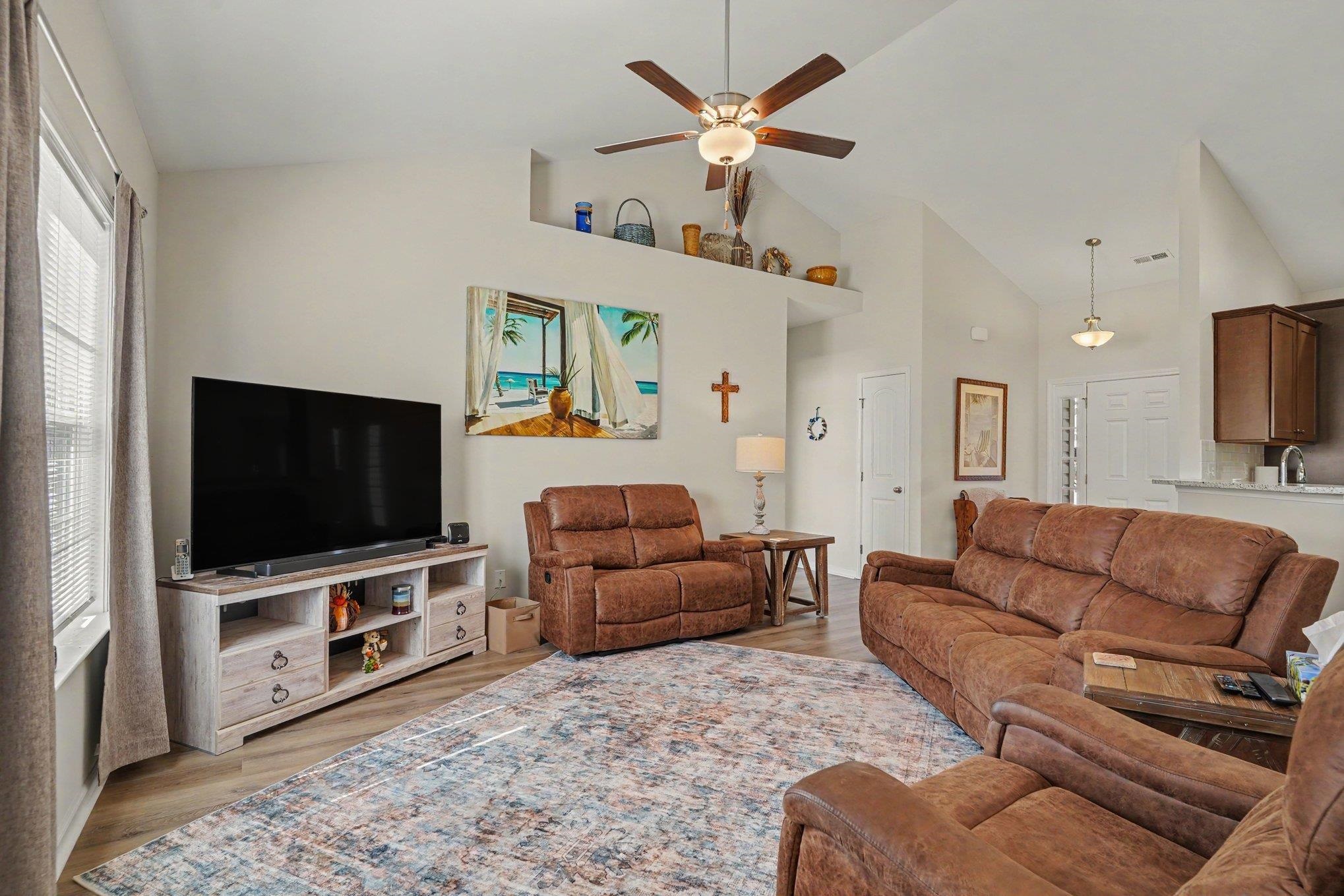 276 Lakota Loop Property Photo 6