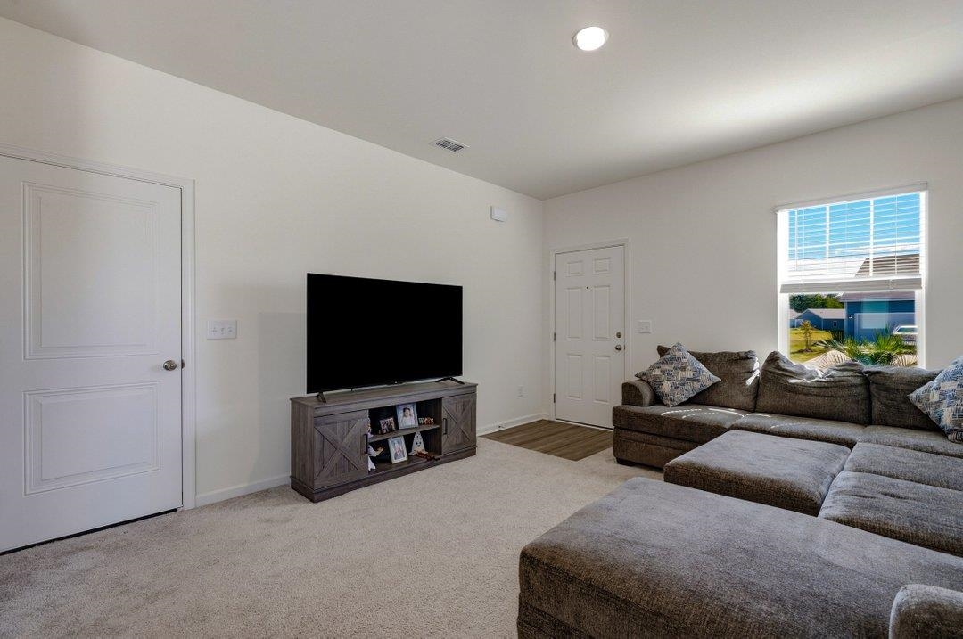 434 Castillo Dr. Property Photo 4