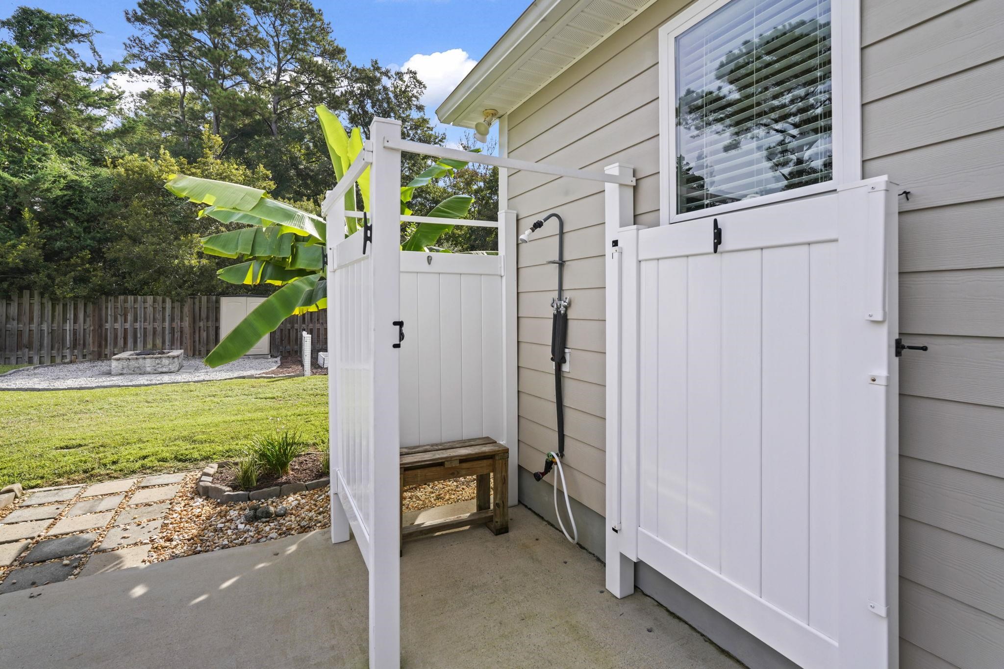 1906 Pond Rd. Property Photo 25