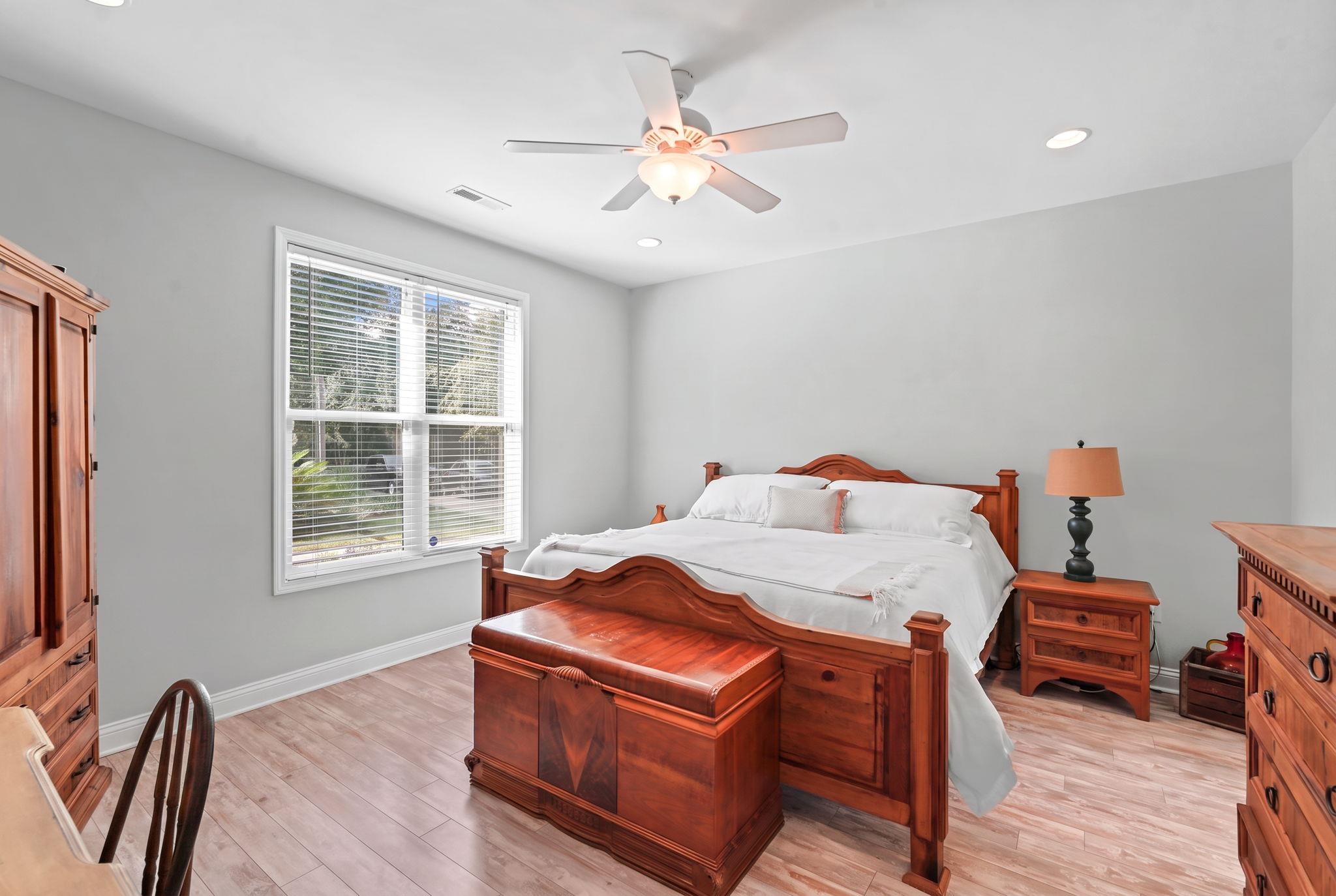 1906 Pond Rd. Property Photo 26