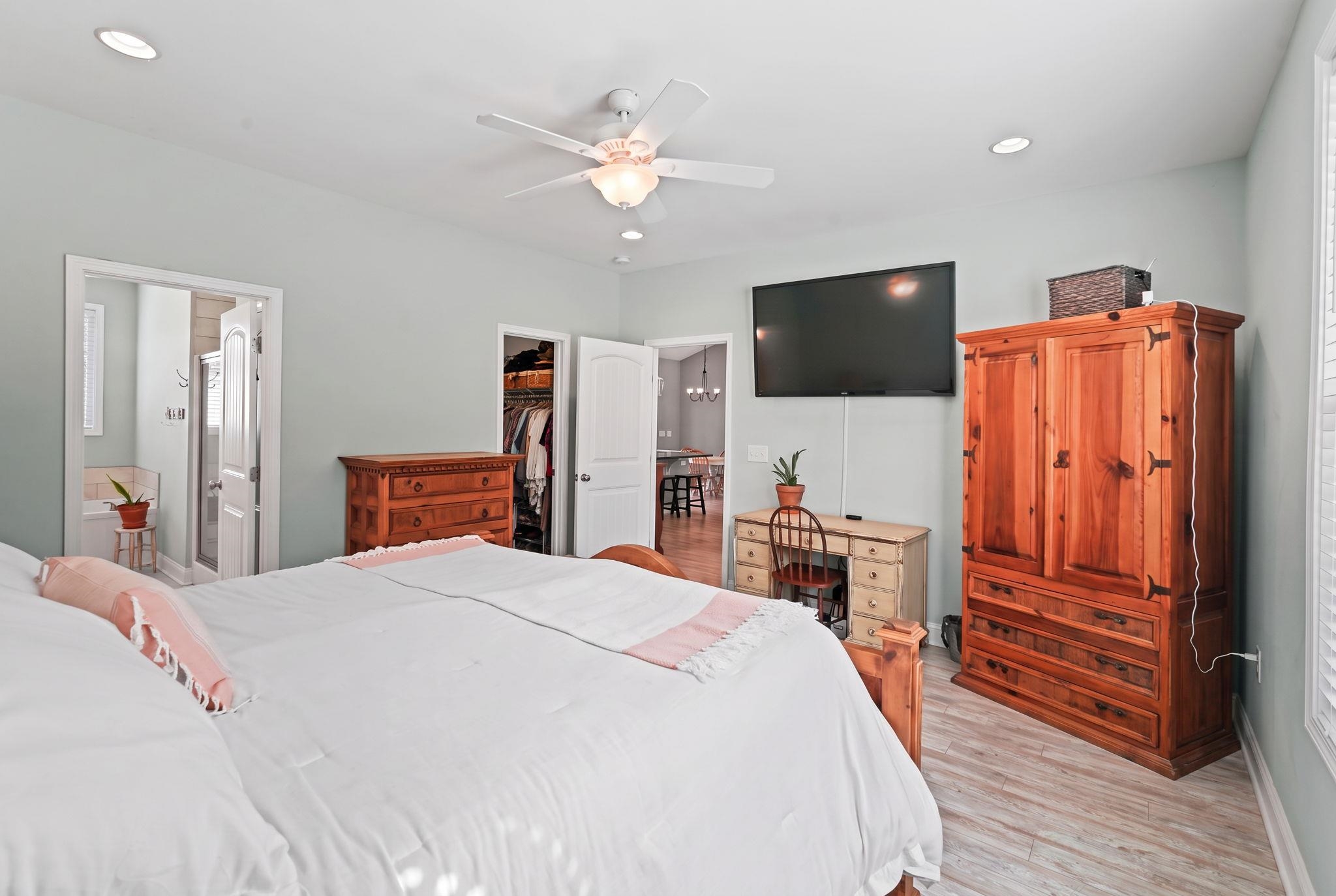 1906 Pond Rd. Property Photo 27