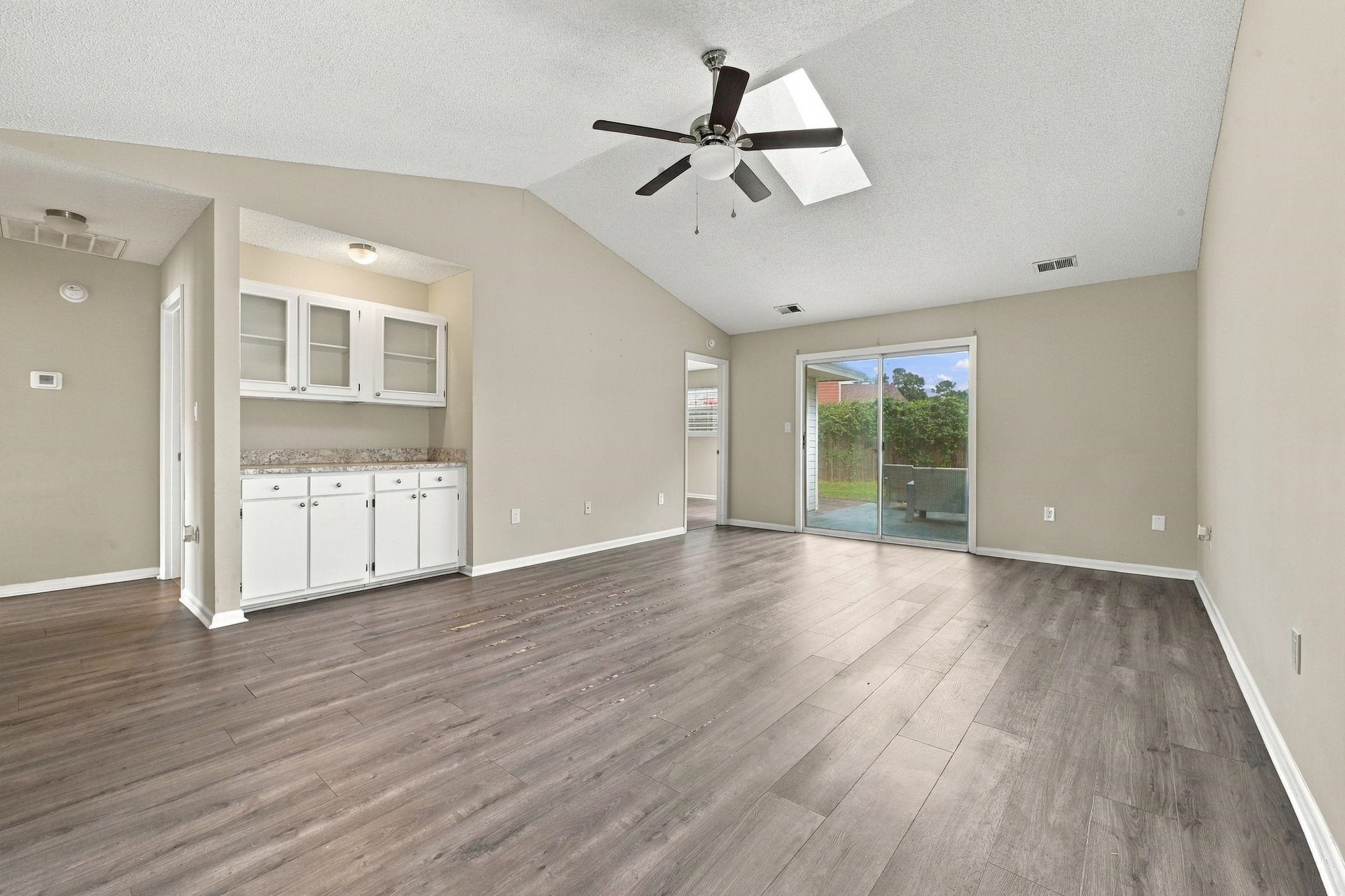 9712 Ashley Ln. Property Photo 8