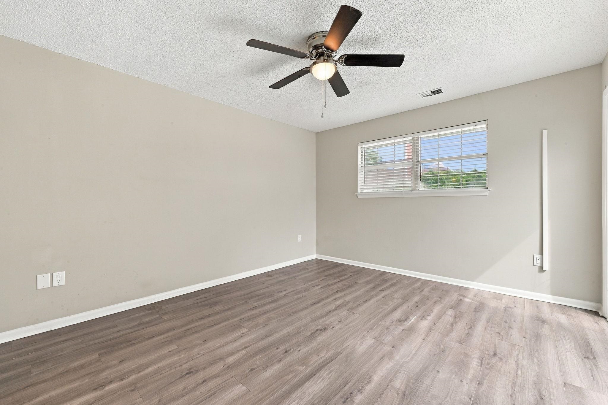 9712 Ashley Ln. Property Photo 20