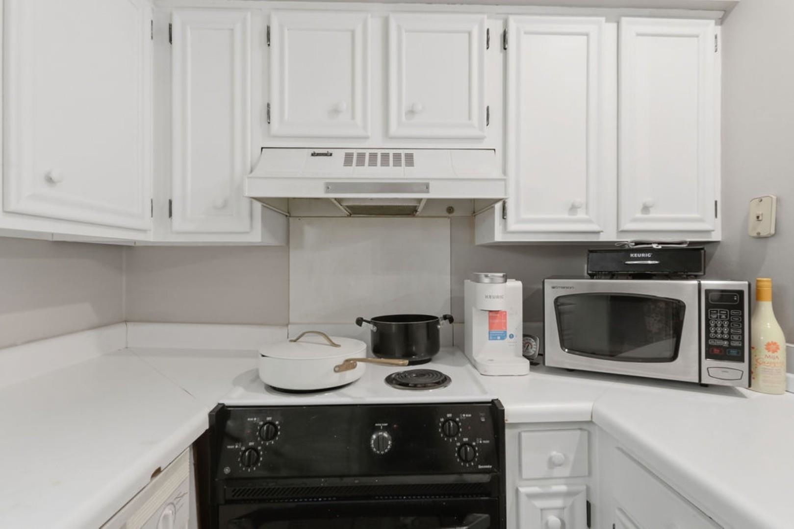 10301 N Kings Hwy. Property Photo 13