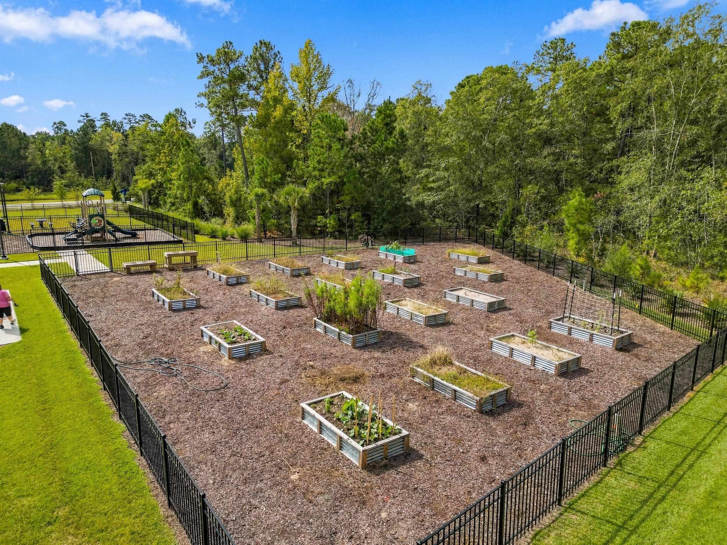 428 Ribbon Rail Way Property Photo 35