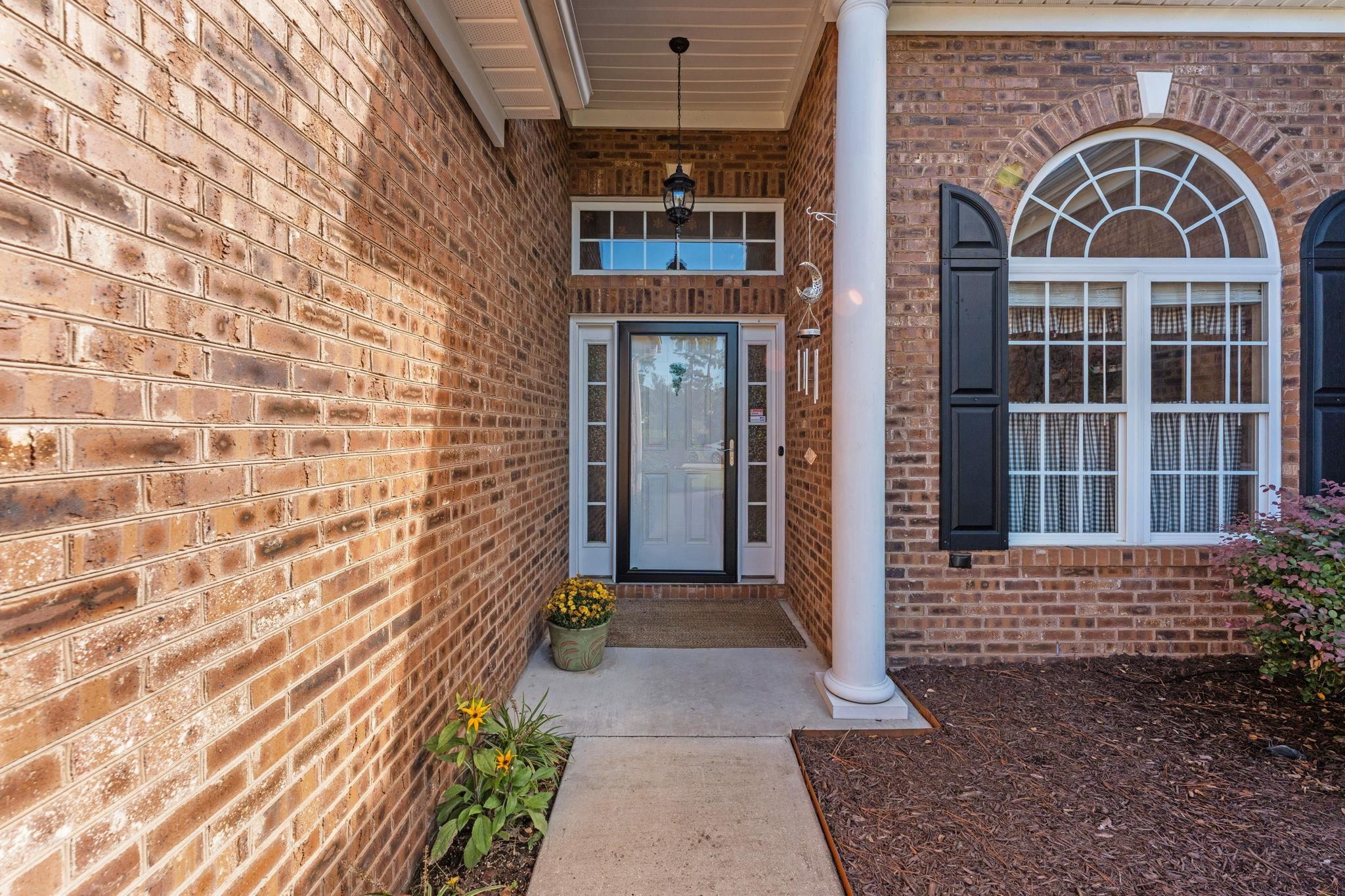 8113 Moonstruck Ct. Property Photo 2