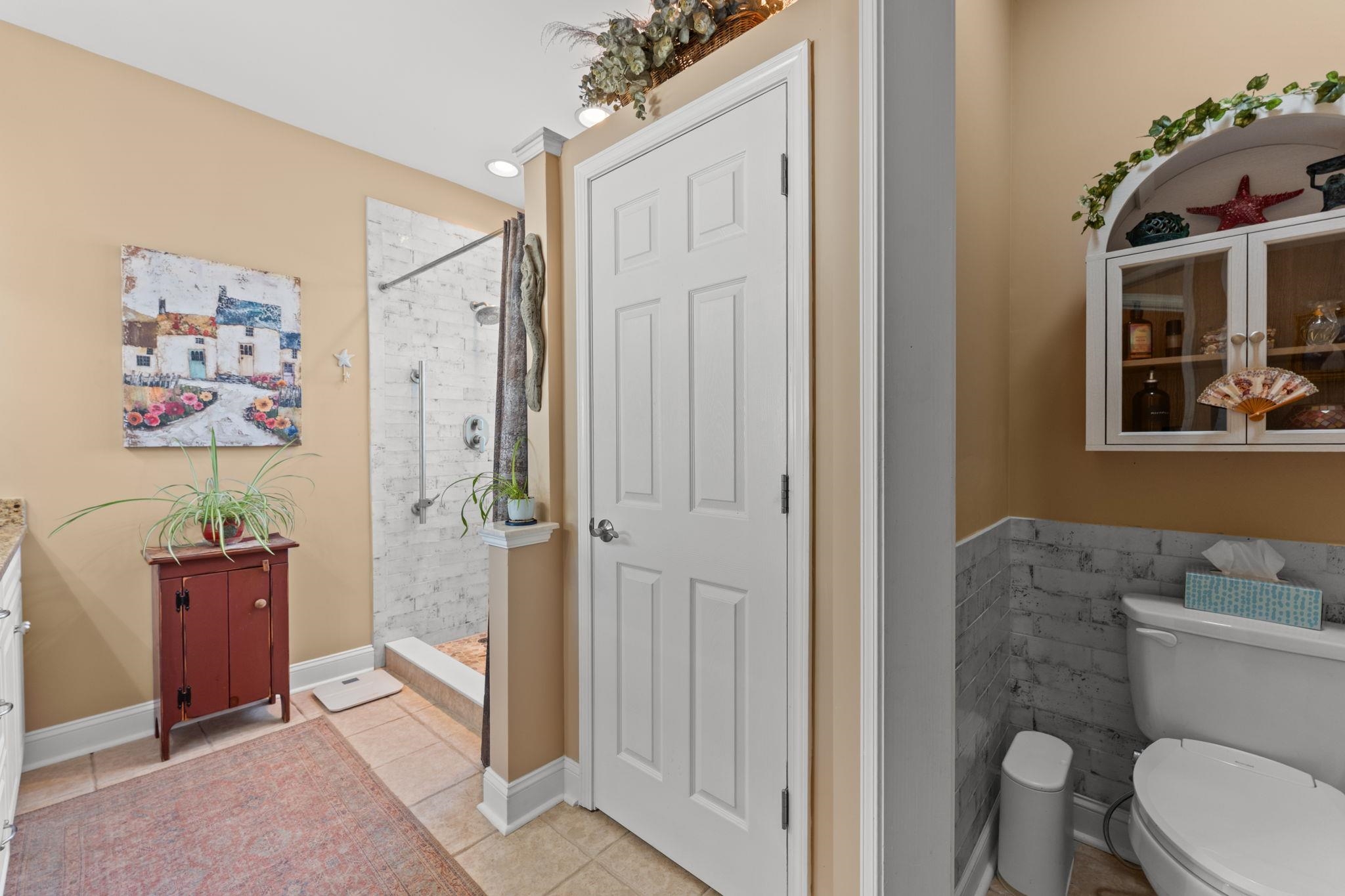 8113 Moonstruck Ct. Property Photo 14
