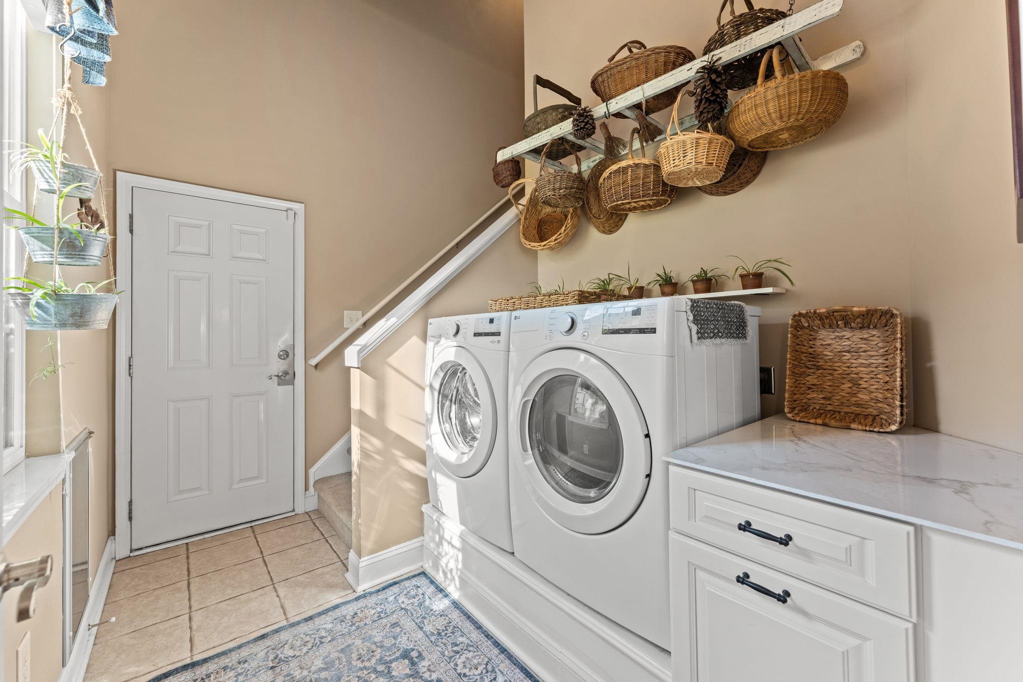 8113 Moonstruck Ct. Property Photo 22