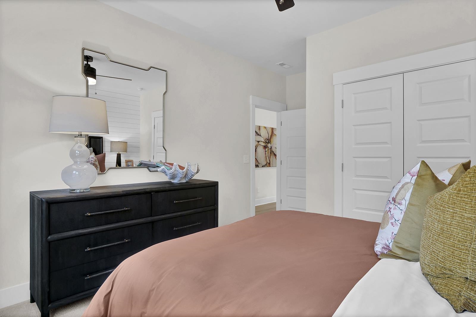 204 Field Dr Property Photo 10