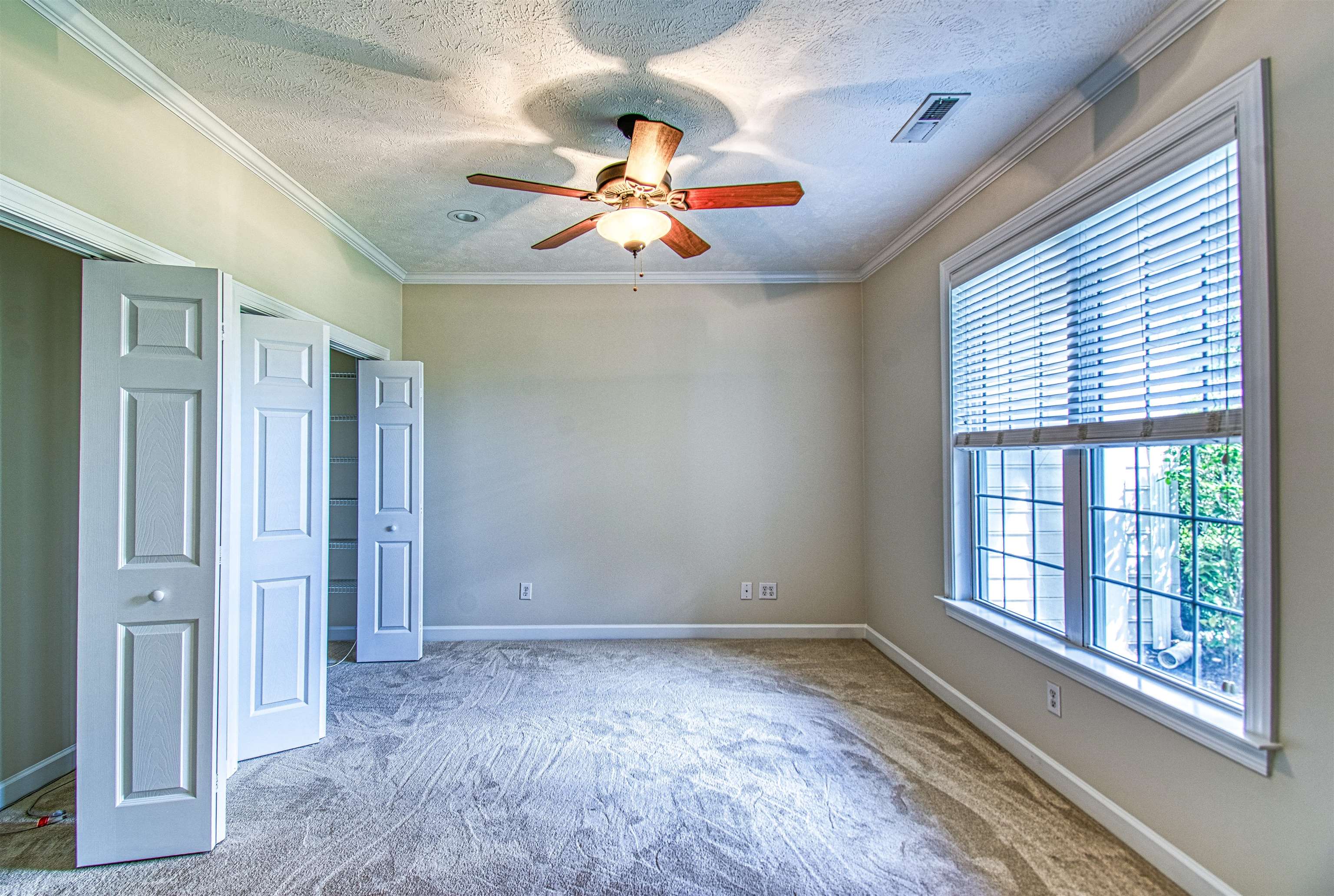 1201 Harrogate Ct. Property Photo 16
