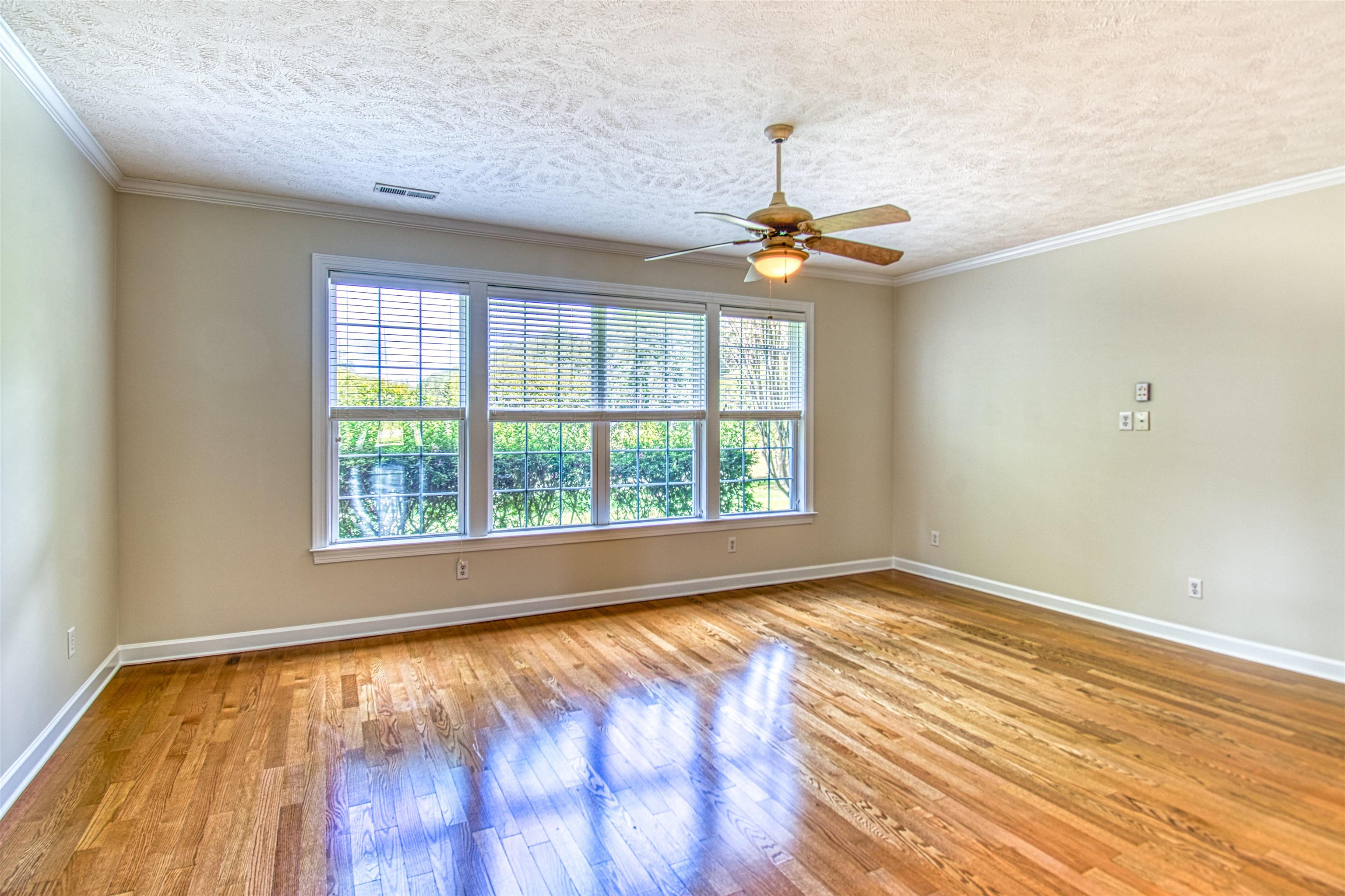 1201 Harrogate Ct. Property Photo 23