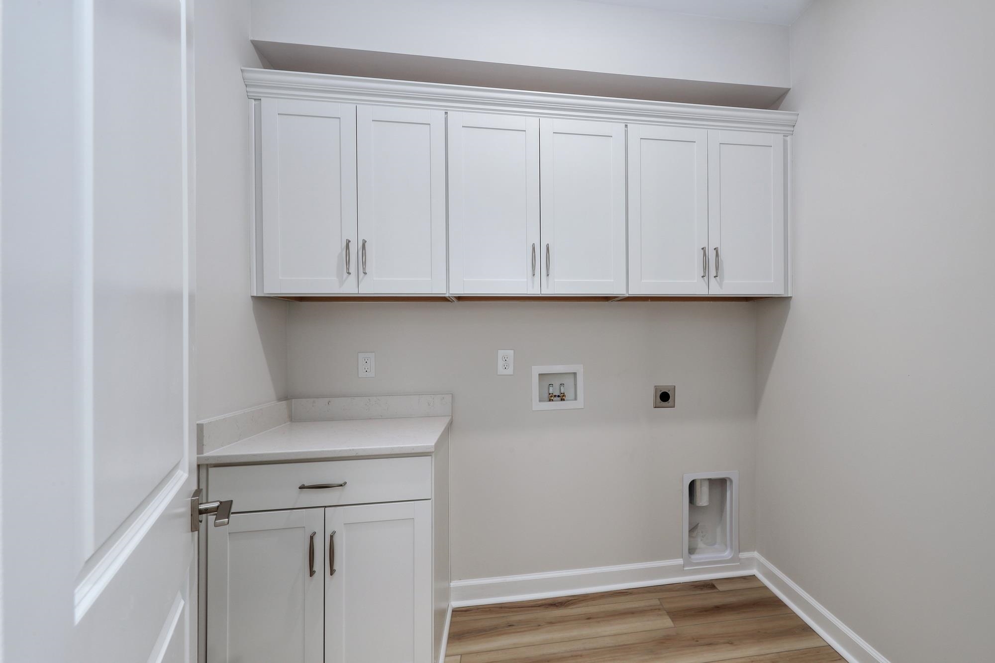 212 Field Dr Property Photo 24