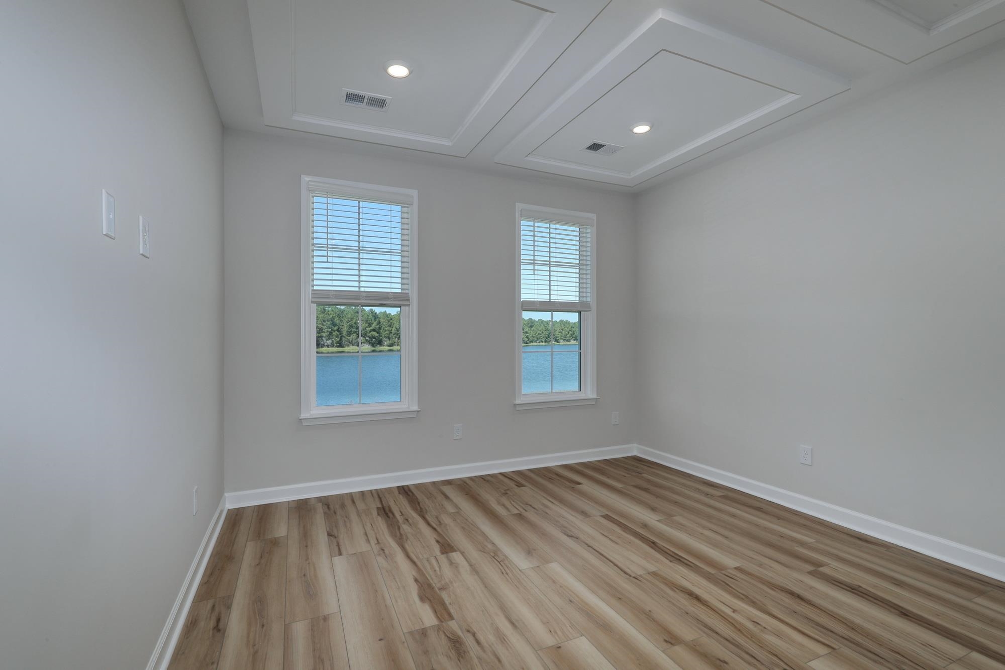 212 Field Dr Property Photo 28