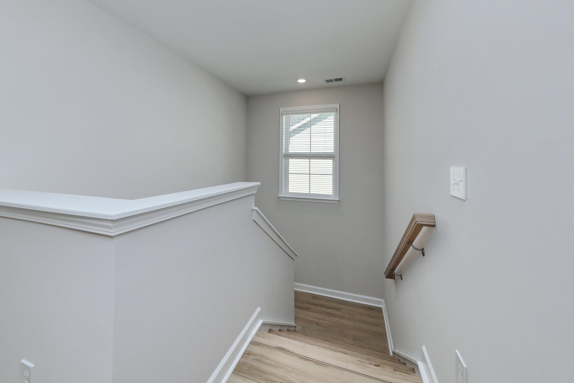 212 Field Dr Property Photo 36