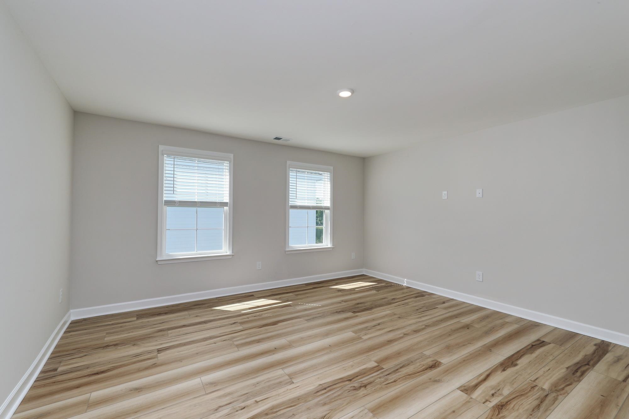 212 Field Dr Property Photo 42