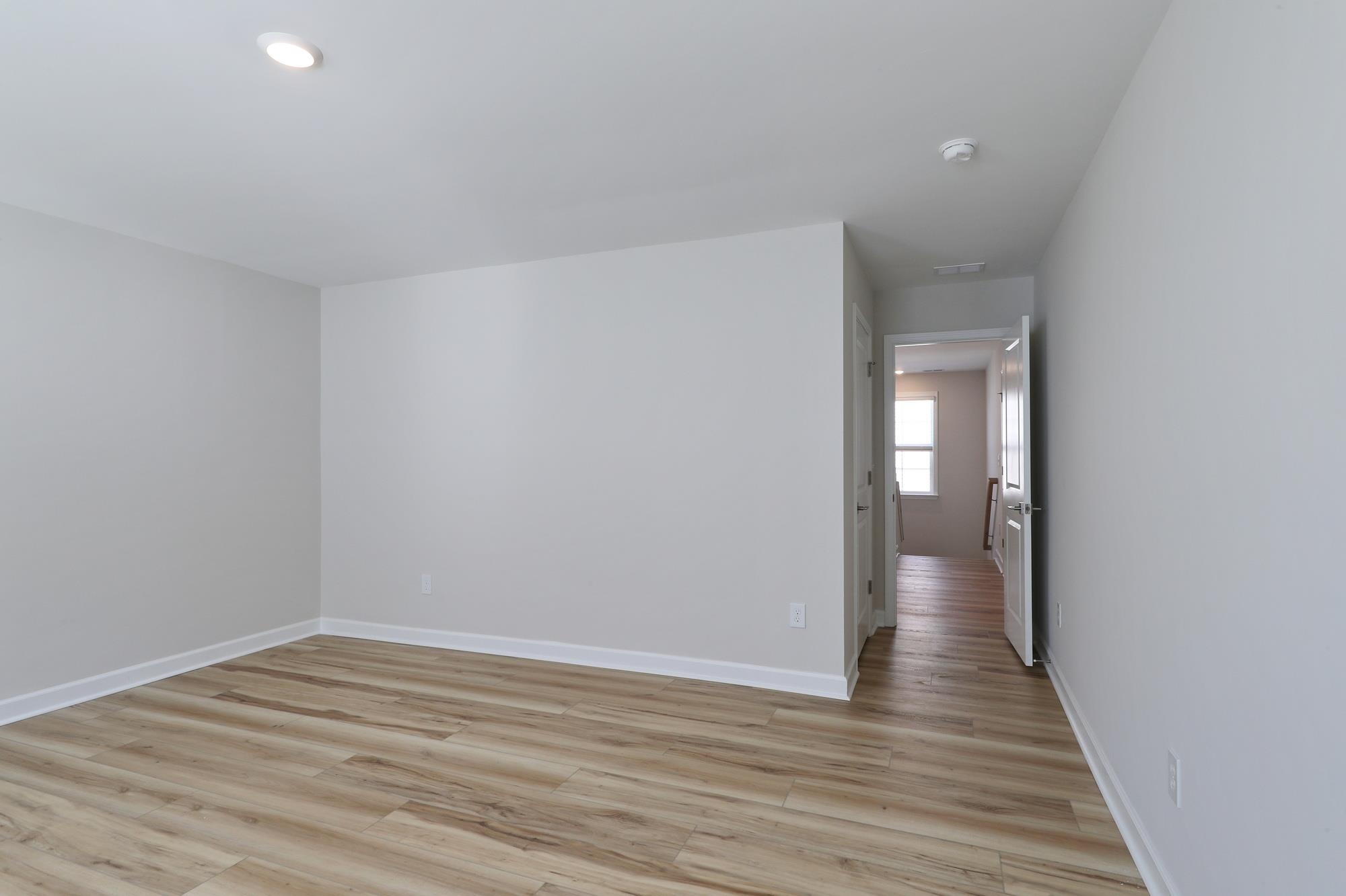 212 Field Dr Property Photo 43