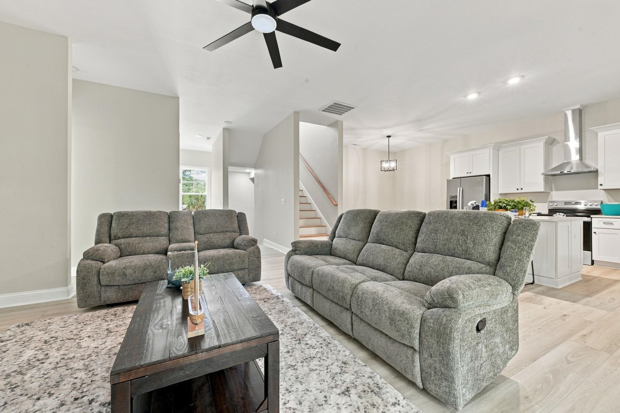 191 Carlisle Way Property Photo 8
