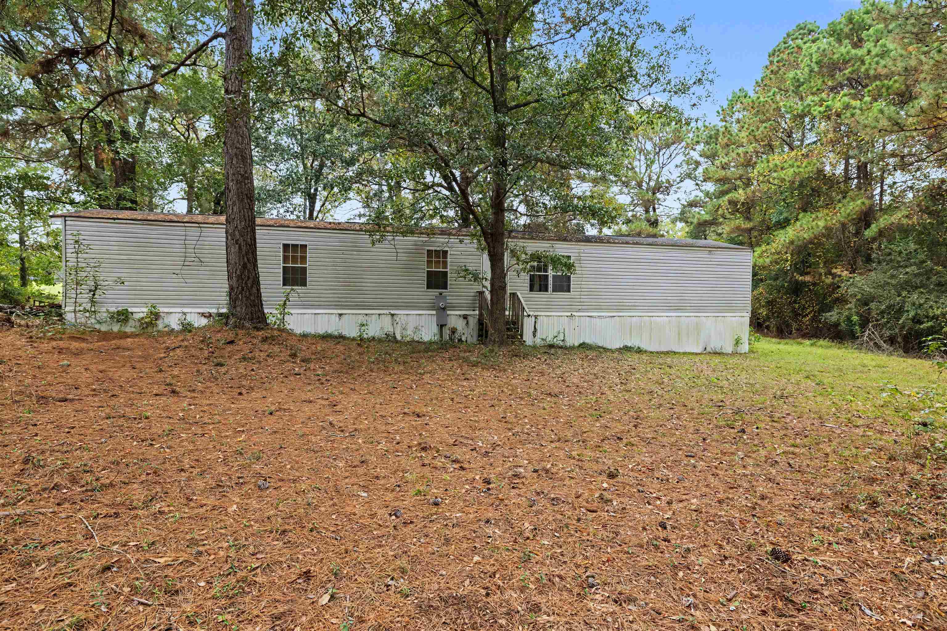 1068 Old River Rd. Property Photo 10