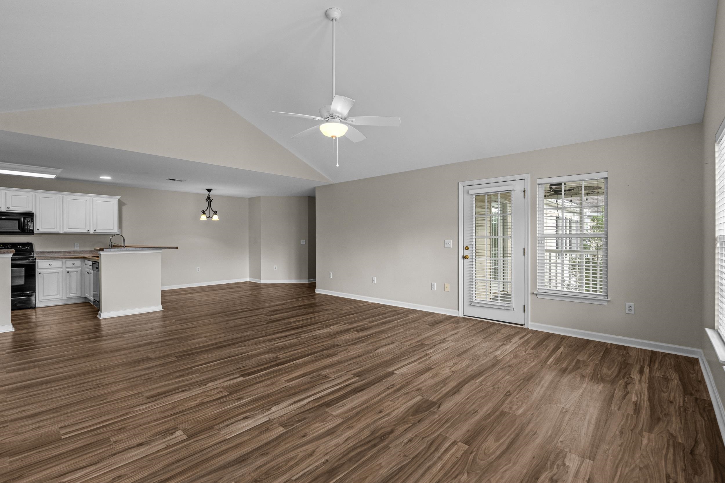 21 Pistachio Loop Property Photo 9