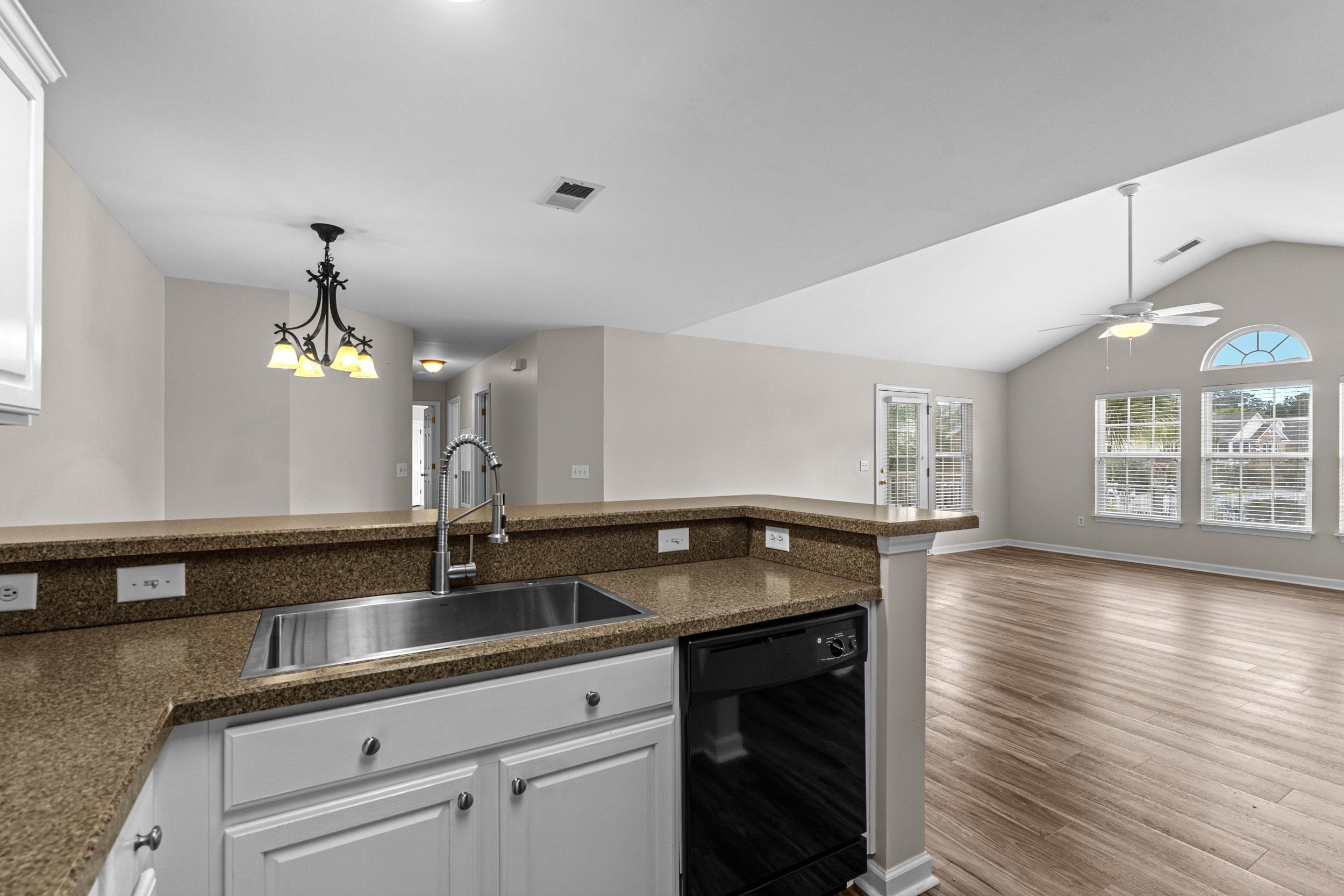 21 Pistachio Loop Property Photo 16