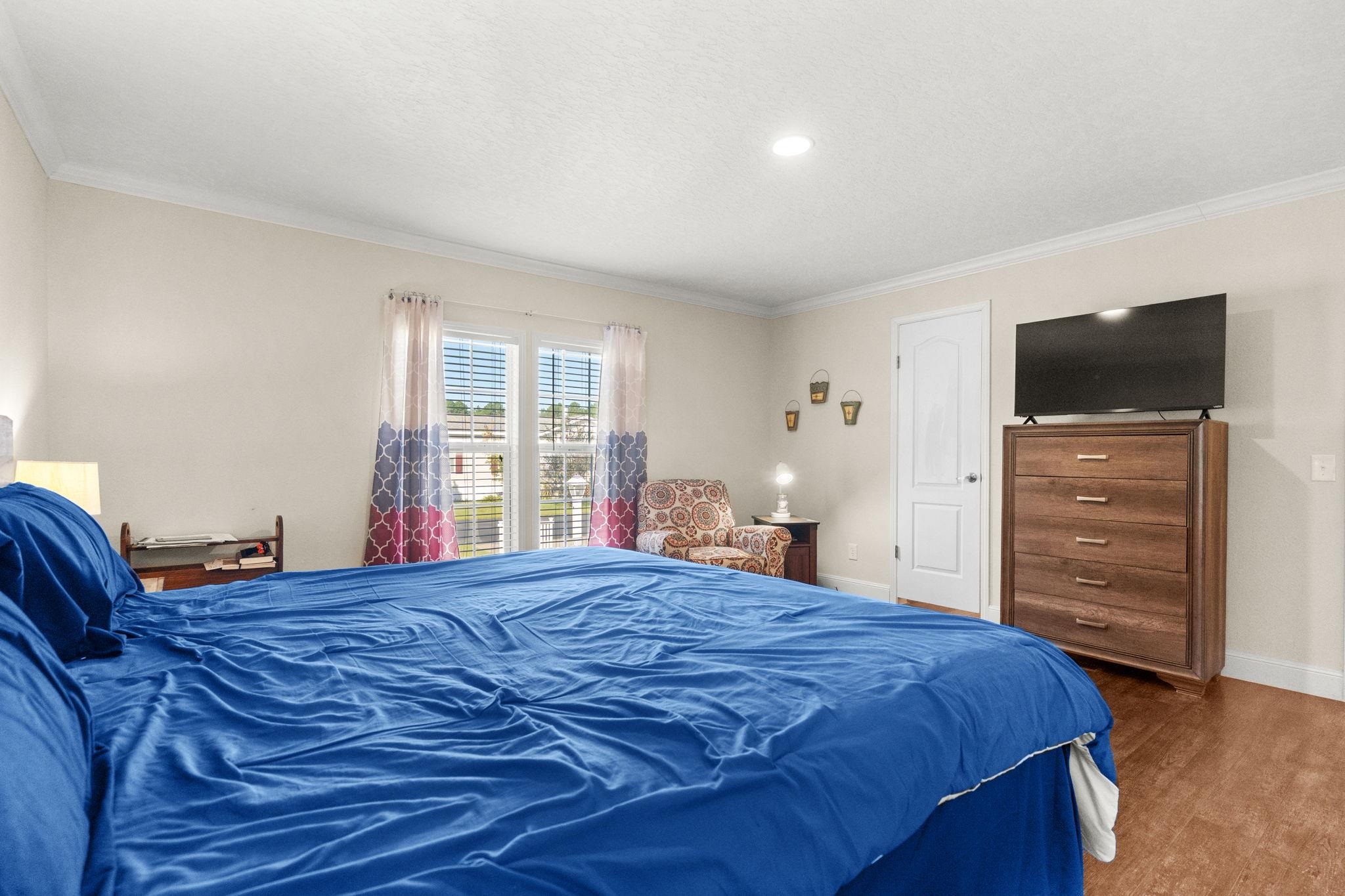1040 Colonial Ln. Property Photo 19