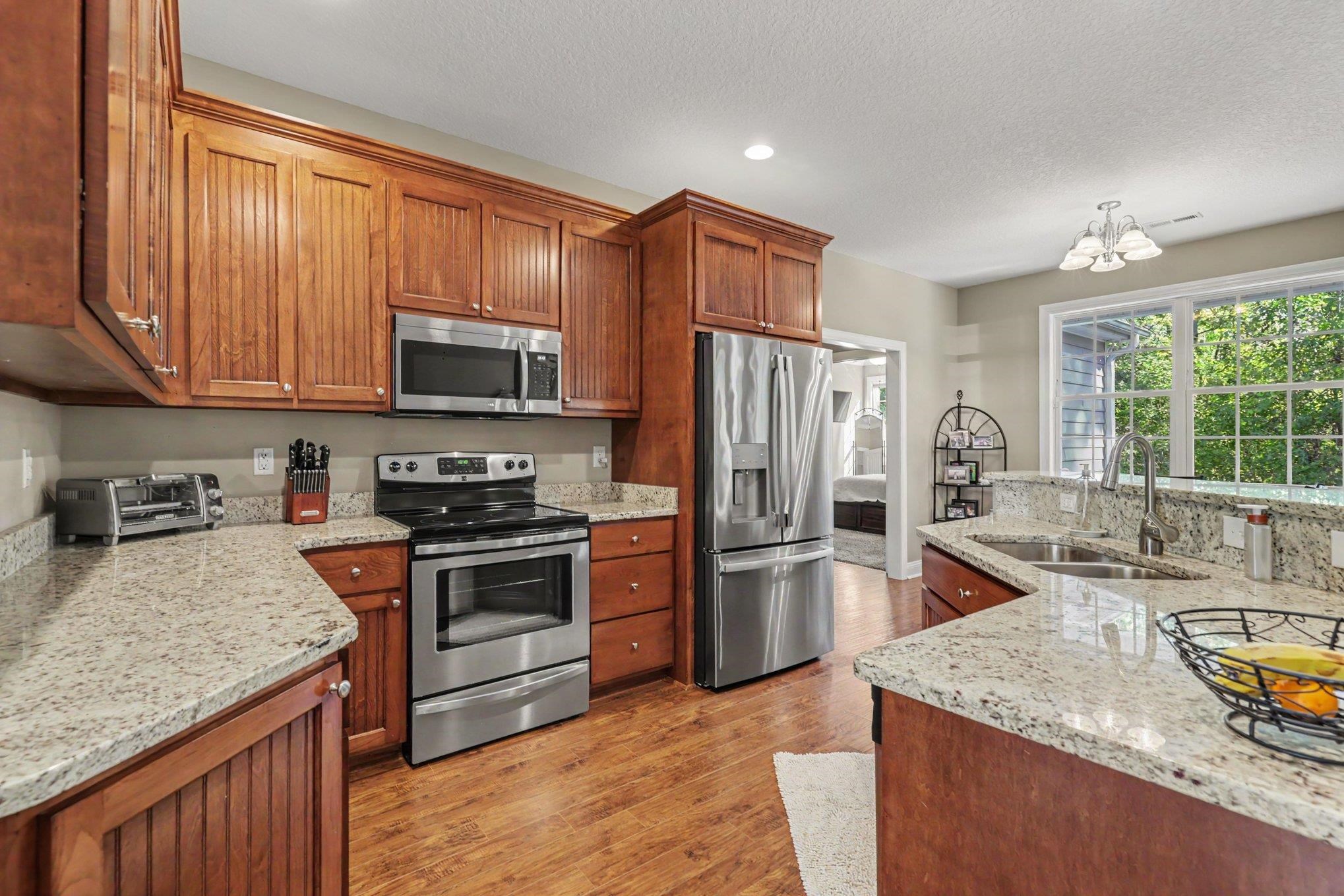 1039 Rosehaven Dr. Property Photo 12